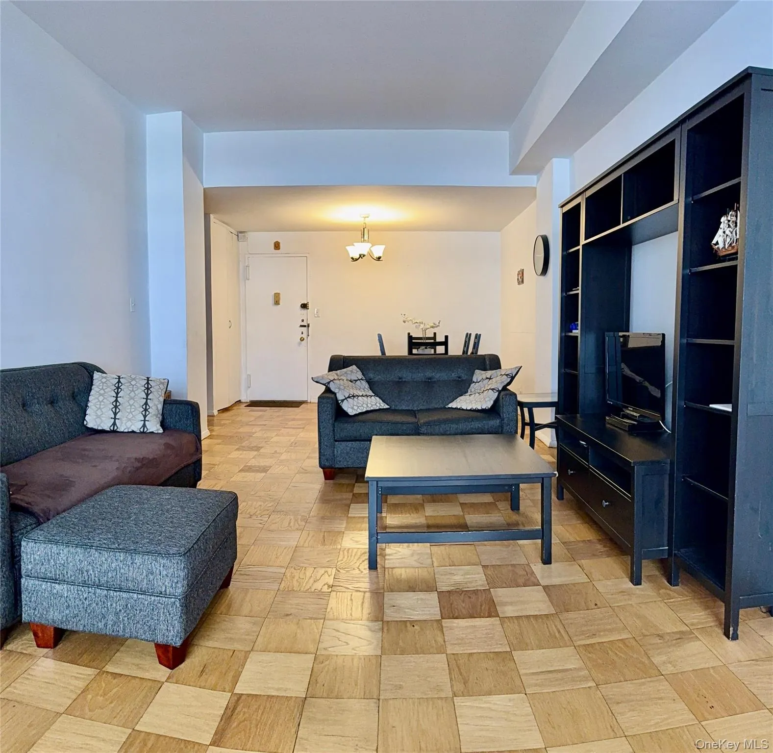 61-20 Grand Central Parkway, New York, NY, 2 Bedrooms Bedrooms, 4 Rooms Rooms,1 BathroomBathrooms,Residential Lease,Idx,Grand Central,0,954774 61-20 Grand Central Parkway, New York, NY, 2 Bedrooms Bedrooms, 4 Rooms Rooms,1 BathroomBathrooms,Residential Lease,Idx,Grand Central,0,954774