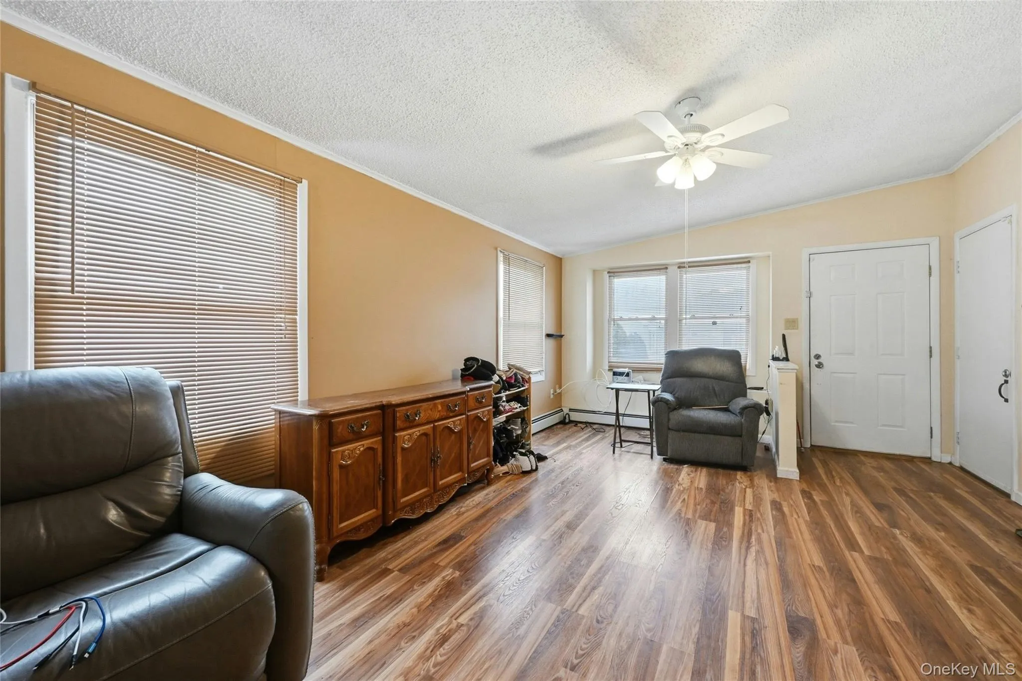 54 Dogwood Lane, Brookhaven, NY, 2 Bedrooms Bedrooms, 5 Rooms Rooms,2 BathroomsBathrooms,Residential,For Rent,Dogwood,0,954790 54 Dogwood Lane, Brookhaven, NY, 2 Bedrooms Bedrooms, 5 Rooms Rooms,2 BathroomsBathrooms,Residential,For Rent,Dogwood,0,954790