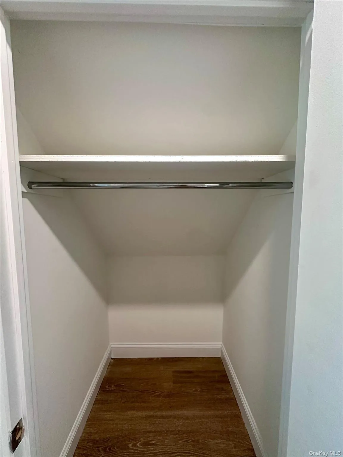 6467 185th Street, New York, NY, 1 Bedroom Bedrooms, 3 Rooms Rooms,1 BathroomBathrooms,Residential Lease,Idx,185th,0,954791 6467 185th Street, New York, NY, 1 Bedroom Bedrooms, 3 Rooms Rooms,1 BathroomBathrooms,Residential Lease,Idx,185th,0,954791