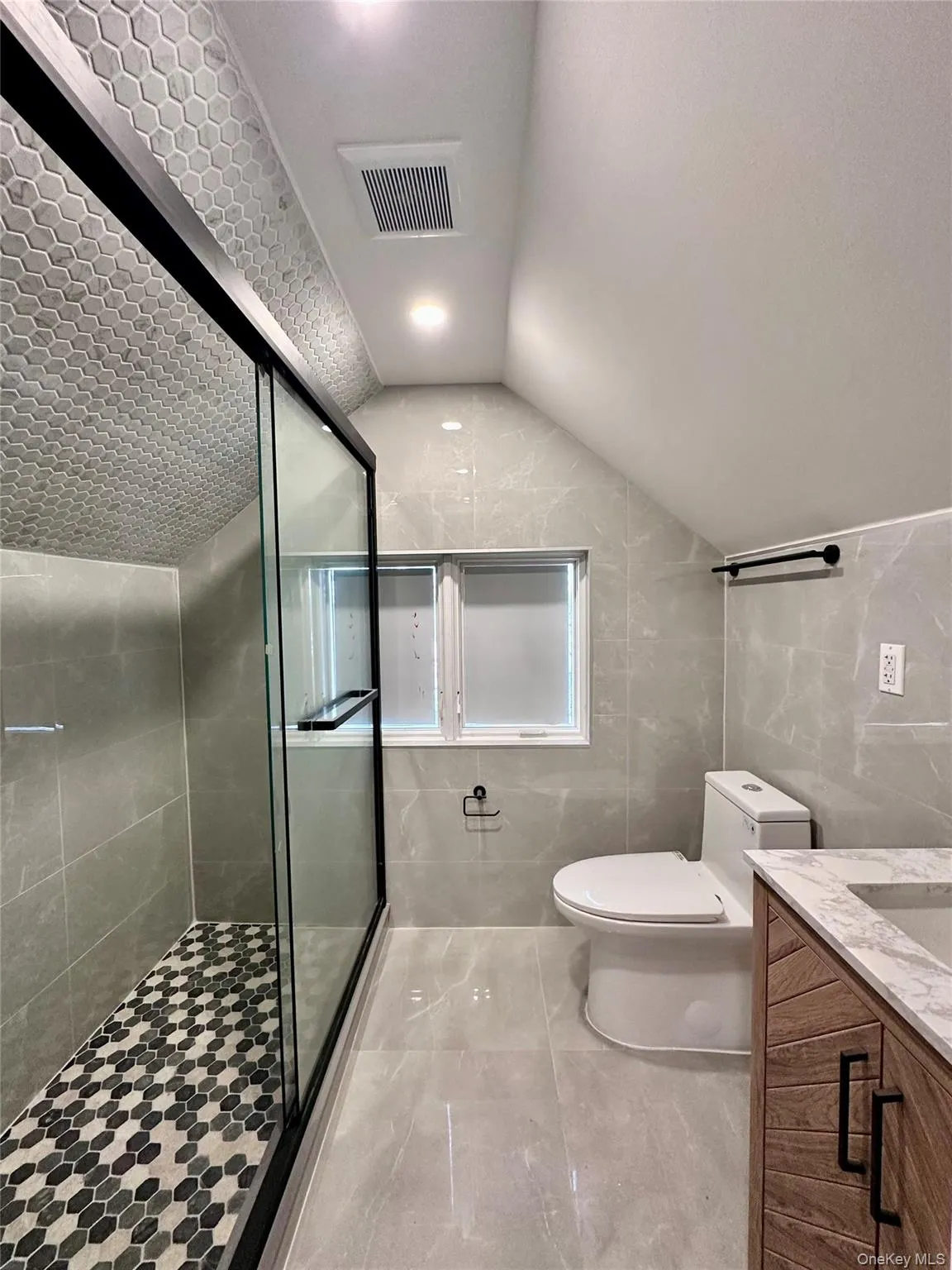 6467 185th Street, New York, NY, 1 Bedroom Bedrooms, 3 Rooms Rooms,1 BathroomBathrooms,Residential Lease,Idx,185th,0,954791 6467 185th Street, New York, NY, 1 Bedroom Bedrooms, 3 Rooms Rooms,1 BathroomBathrooms,Residential Lease,Idx,185th,0,954791