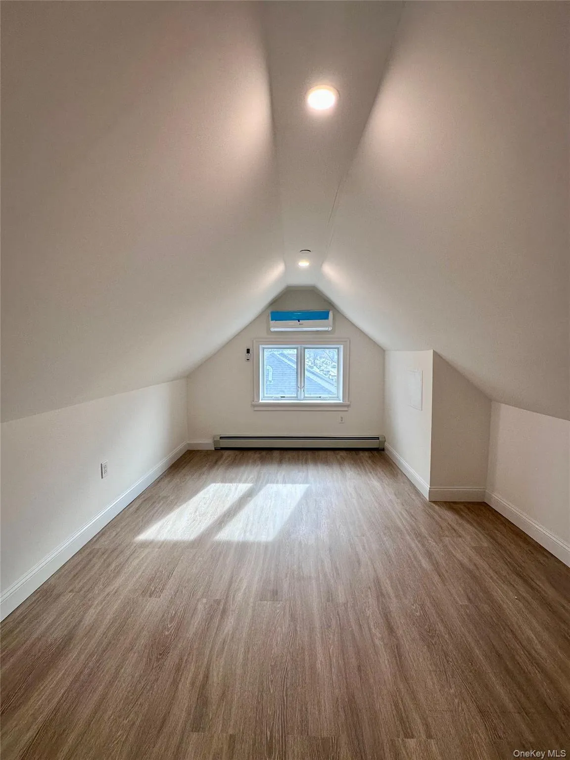 6467 185th Street, New York, NY, 1 Bedroom Bedrooms, 3 Rooms Rooms,1 BathroomBathrooms,Residential Lease,Idx,185th,0,954791 6467 185th Street, New York, NY, 1 Bedroom Bedrooms, 3 Rooms Rooms,1 BathroomBathrooms,Residential Lease,Idx,185th,0,954791