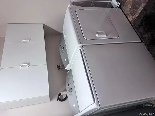 Super sized washer and dryer. Super sized washer and dryer.