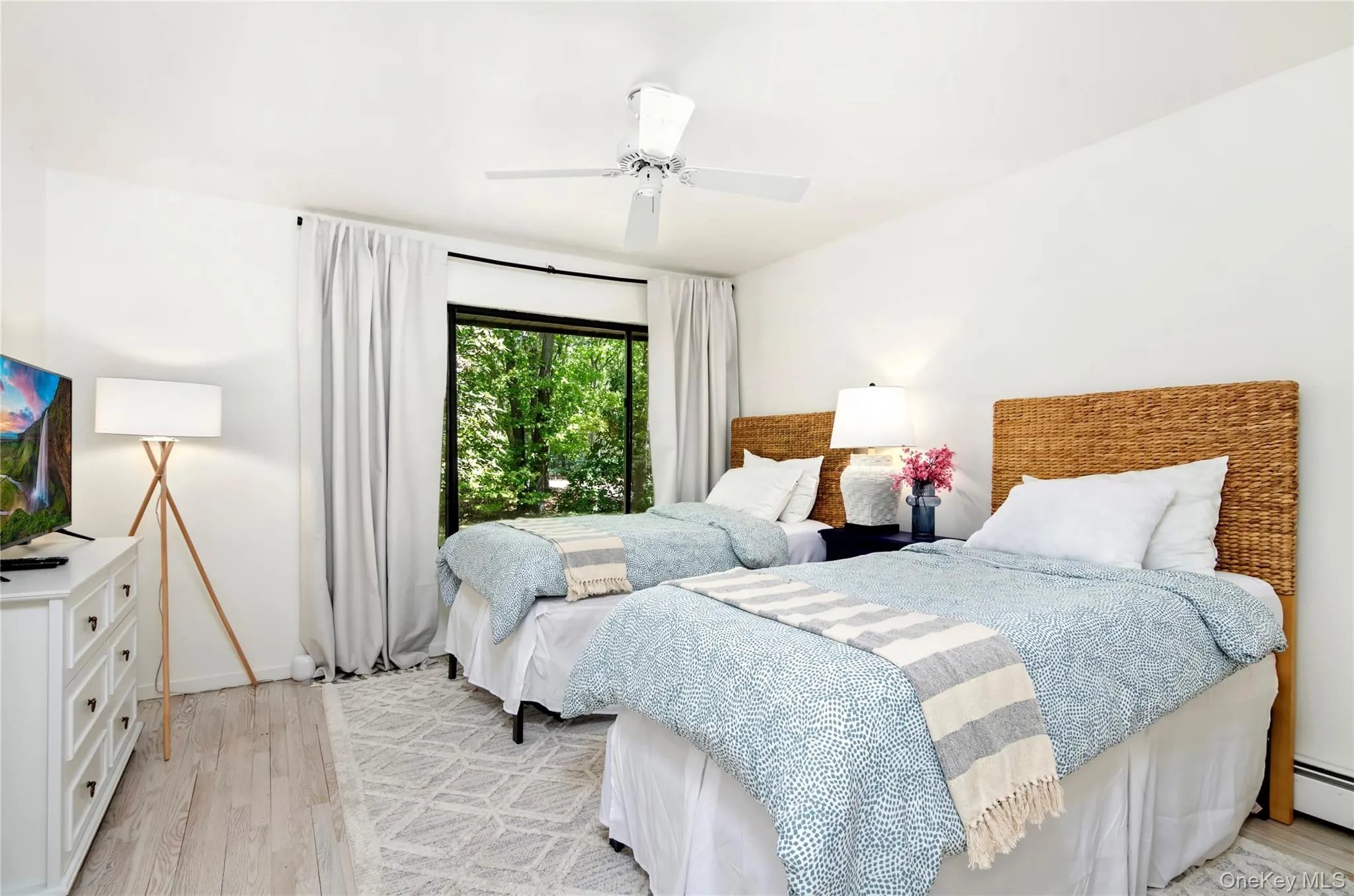 24 Quarter Road, Southampton, NY, 6 Bedrooms Bedrooms, 9 Rooms Rooms,3 BathroomsBathrooms,Residential Lease,Idx,Quarter,0,954815 24 Quarter Road, Southampton, NY, 6 Bedrooms Bedrooms, 9 Rooms Rooms,3 BathroomsBathrooms,Residential Lease,Idx,Quarter,0,954815