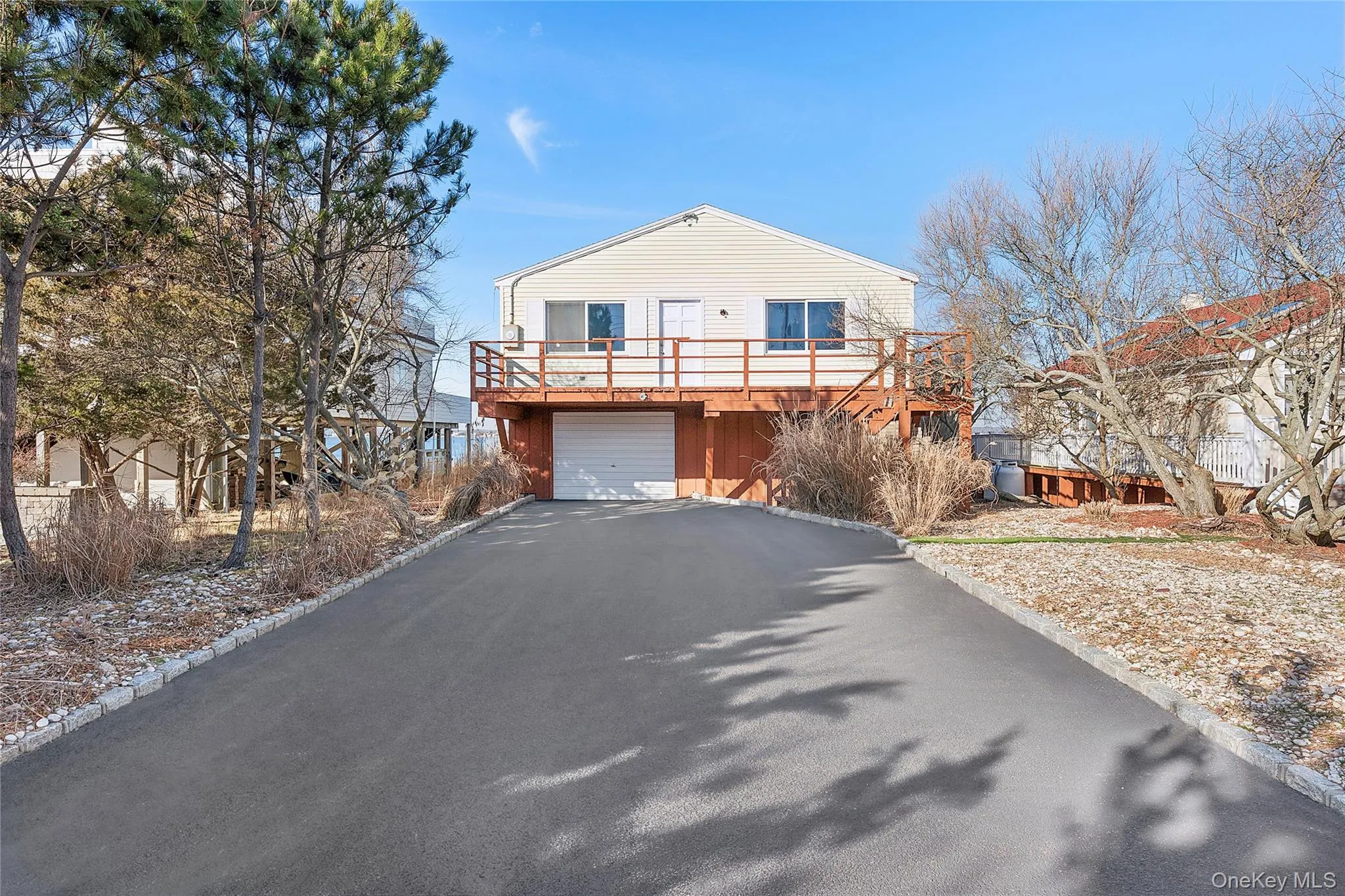 626 Dune Road, Southampton, NY, ,Residential,For Rent,Dune,0,954817 626 Dune Road, Southampton, NY, ,Residential,For Rent,Dune,0,954817