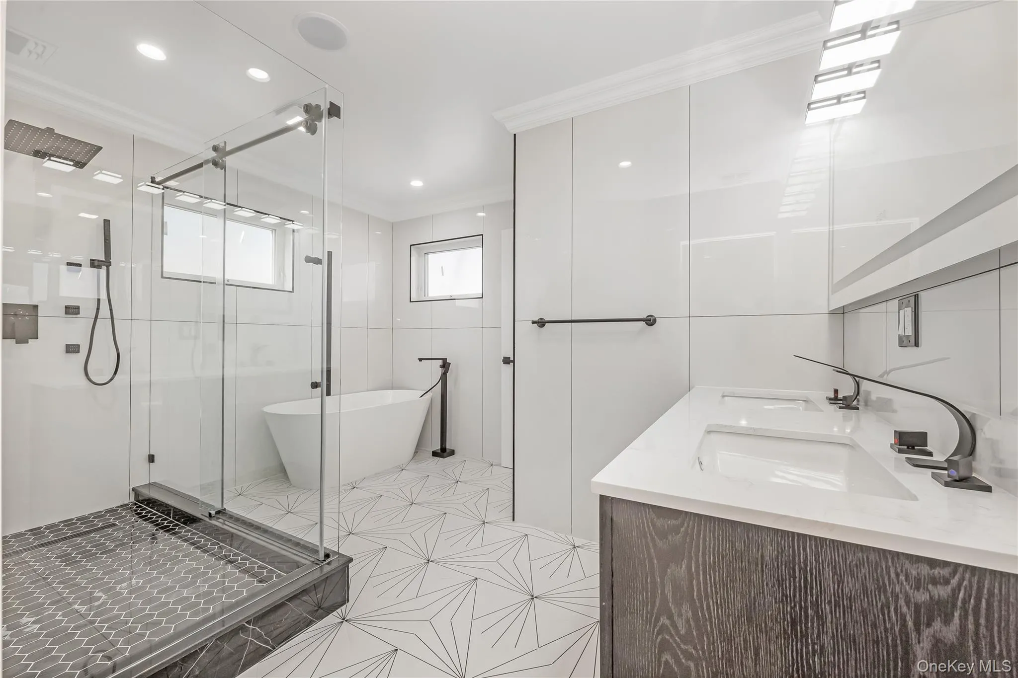 21 Norman Avenue, Babylon, NY, 4 Bedrooms Bedrooms, 12 Rooms Rooms,2 BathroomsBathrooms,Residential,For Rent,Norman,0,954854 21 Norman Avenue, Babylon, NY, 4 Bedrooms Bedrooms, 12 Rooms Rooms,2 BathroomsBathrooms,Residential,For Rent,Norman,0,954854