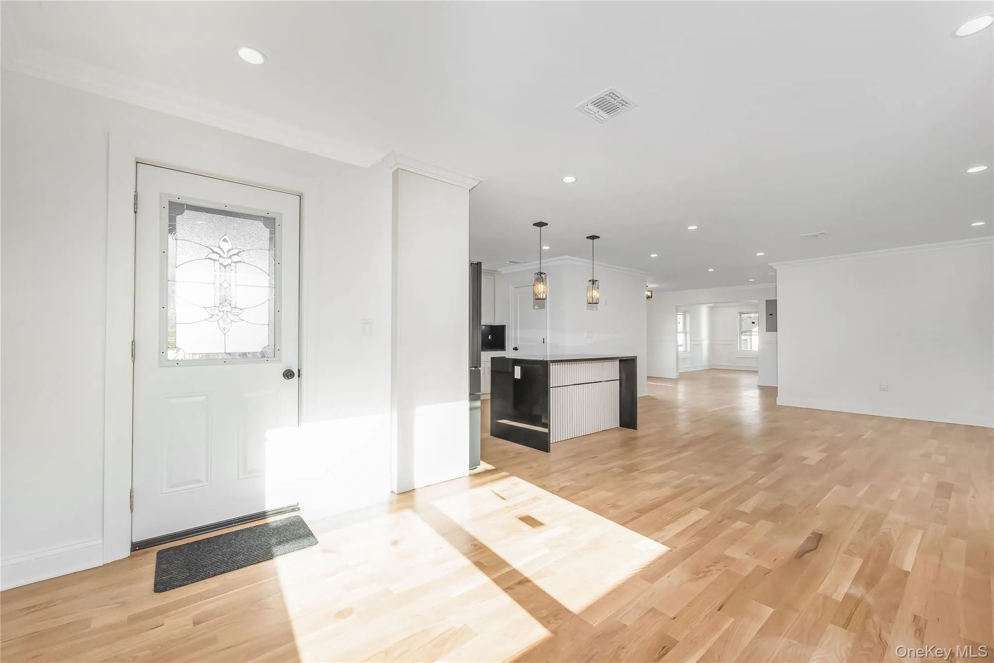 21 Norman Avenue, Babylon, NY, 4 Bedrooms Bedrooms, 12 Rooms Rooms,2 BathroomsBathrooms,Residential,For Rent,Norman,0,954854 21 Norman Avenue, Babylon, NY, 4 Bedrooms Bedrooms, 12 Rooms Rooms,2 BathroomsBathrooms,Residential,For Rent,Norman,0,954854