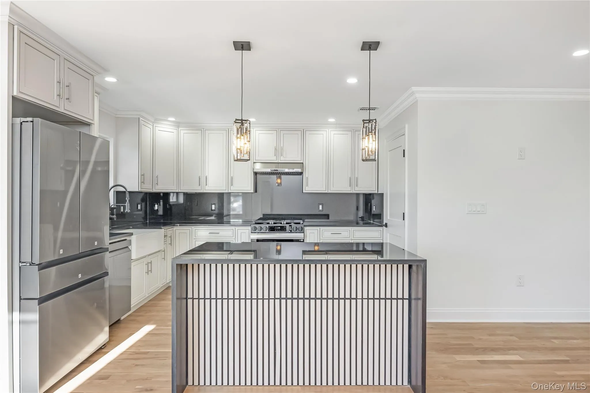 21 Norman Avenue, Babylon, NY, 4 Bedrooms Bedrooms, 12 Rooms Rooms,2 BathroomsBathrooms,Residential,For Rent,Norman,0,954854 21 Norman Avenue, Babylon, NY, 4 Bedrooms Bedrooms, 12 Rooms Rooms,2 BathroomsBathrooms,Residential,For Rent,Norman,0,954854