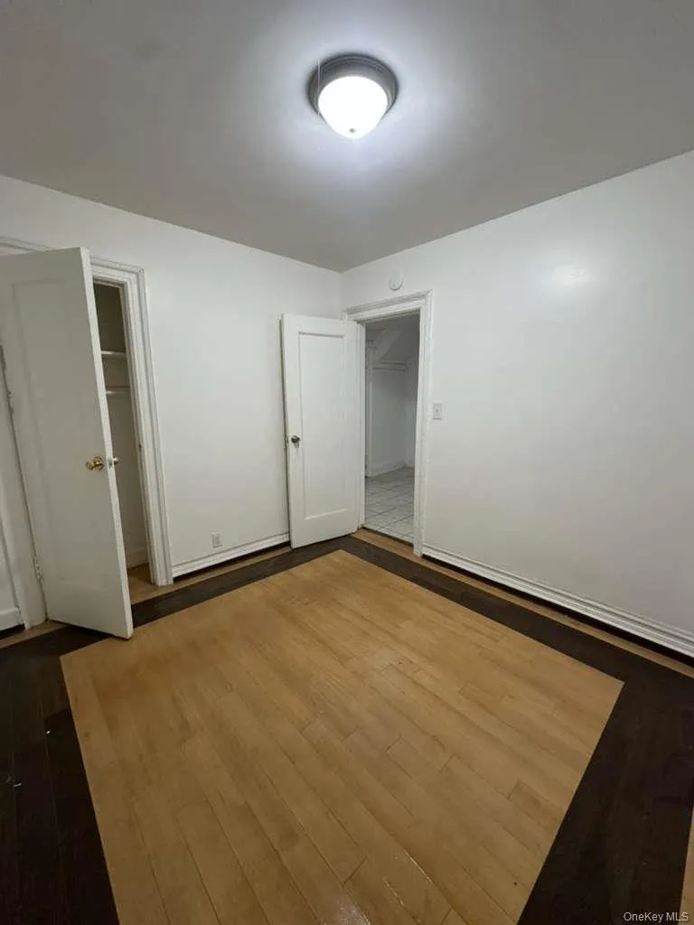 2026 Ryer Avenue, New York, NY, 3 Bedrooms Bedrooms, 7 Rooms Rooms,1 BathroomBathrooms,Residential Lease,Idx,Ryer,0,954876 2026 Ryer Avenue, New York, NY, 3 Bedrooms Bedrooms, 7 Rooms Rooms,1 BathroomBathrooms,Residential Lease,Idx,Ryer,0,954876