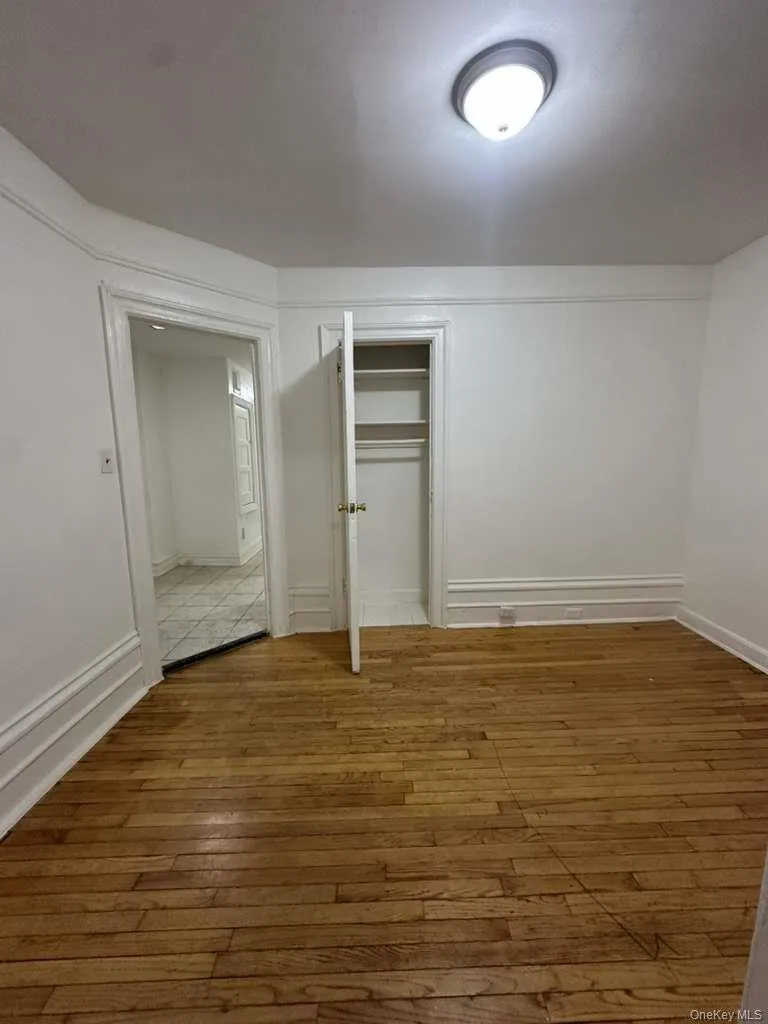 2026 Ryer Avenue, New York, NY, 3 Bedrooms Bedrooms, 7 Rooms Rooms,1 BathroomBathrooms,Residential Lease,Idx,Ryer,0,954876 2026 Ryer Avenue, New York, NY, 3 Bedrooms Bedrooms, 7 Rooms Rooms,1 BathroomBathrooms,Residential Lease,Idx,Ryer,0,954876