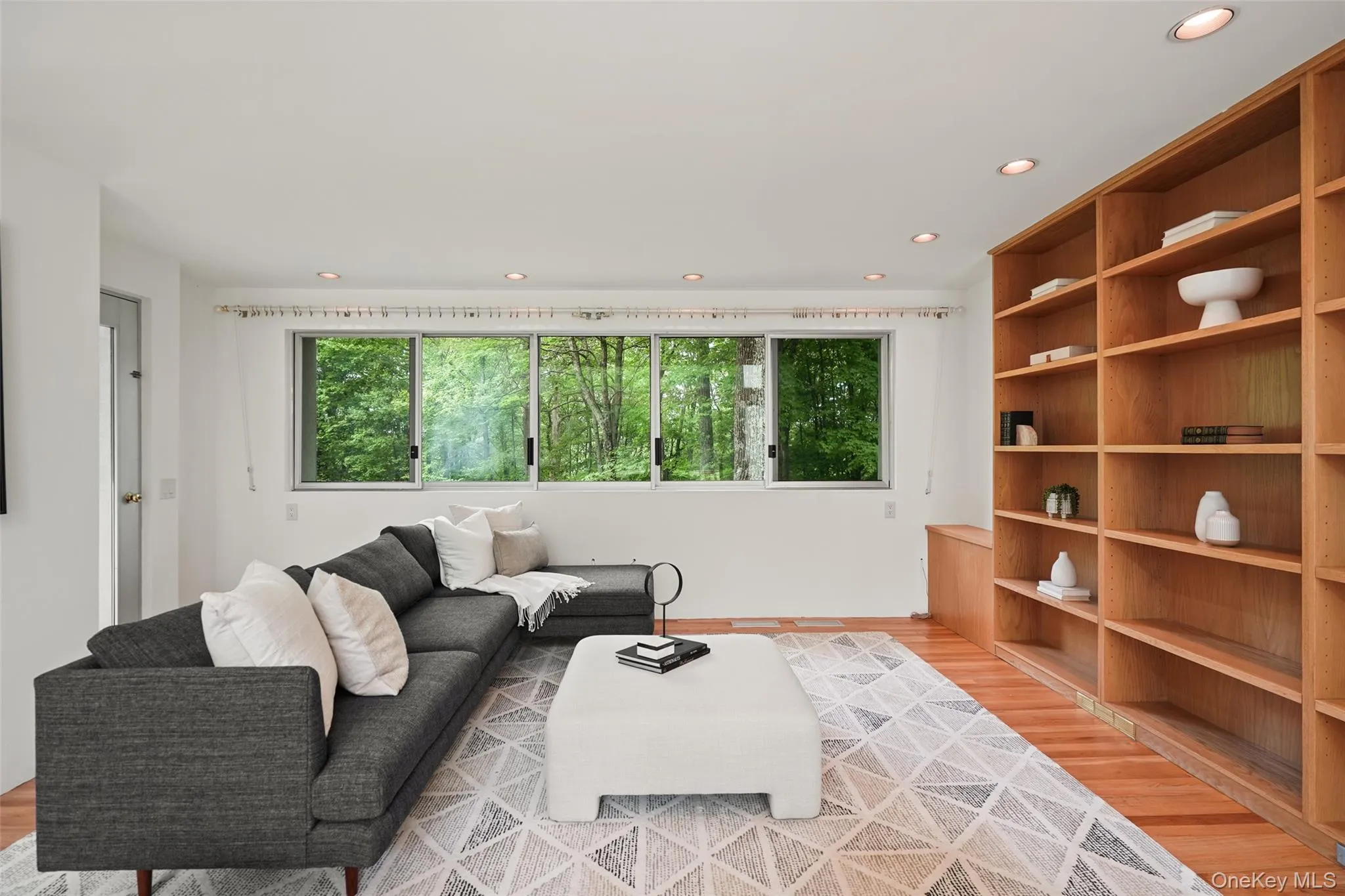 71 Old Stone Hill Road, Pound Ridge, NY, 4 Bedrooms Bedrooms, 7 Rooms Rooms,4 BathroomsBathrooms,Residential,For Rent,Old Stone Hill,0,954883 71 Old Stone Hill Road, Pound Ridge, NY, 4 Bedrooms Bedrooms, 7 Rooms Rooms,4 BathroomsBathrooms,Residential,For Rent,Old Stone Hill,0,954883