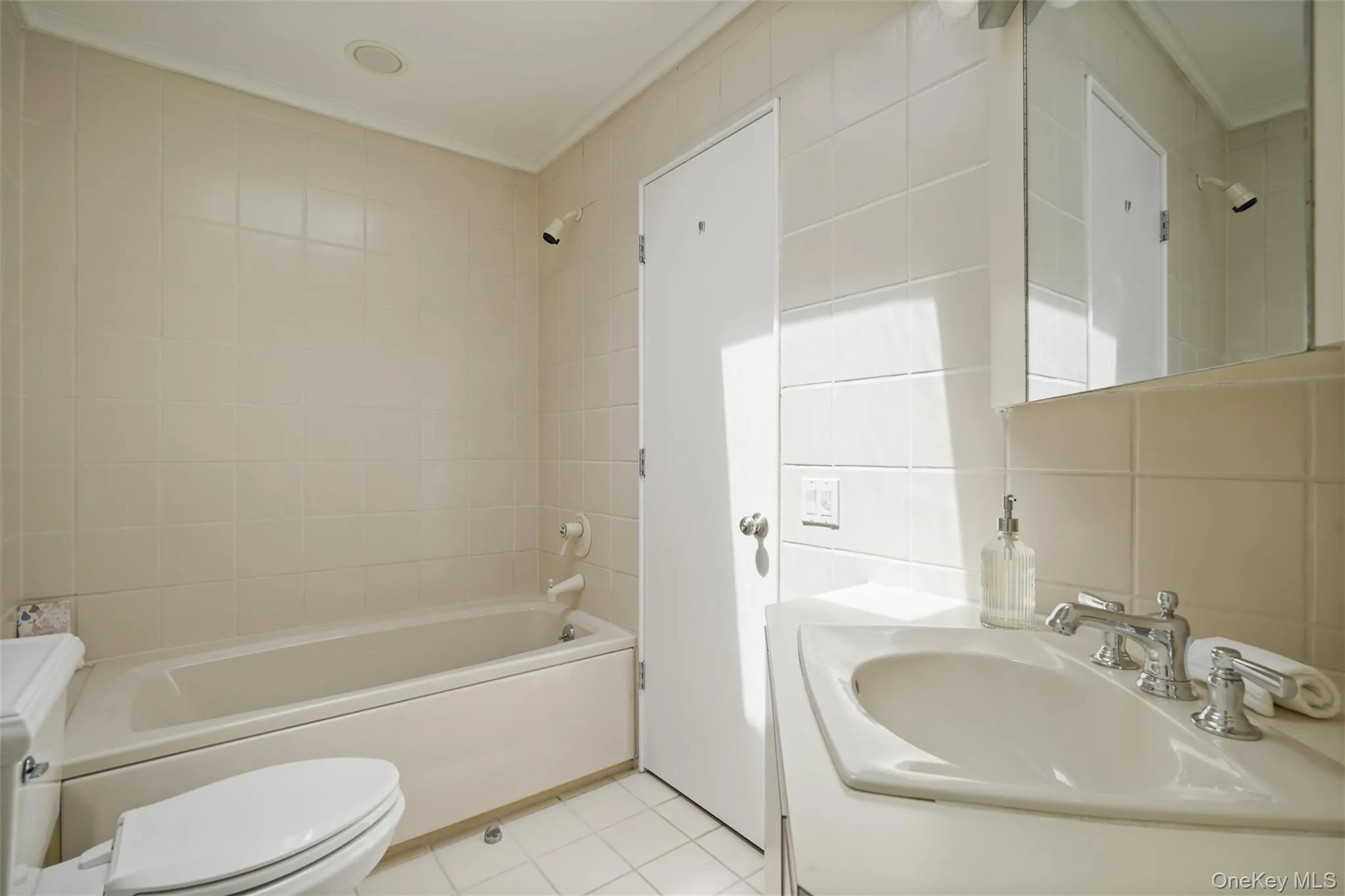 71 Old Stone Hill Road, Pound Ridge, NY, 4 Bedrooms Bedrooms, 7 Rooms Rooms,4 BathroomsBathrooms,Residential,For Rent,Old Stone Hill,0,954883 71 Old Stone Hill Road, Pound Ridge, NY, 4 Bedrooms Bedrooms, 7 Rooms Rooms,4 BathroomsBathrooms,Residential,For Rent,Old Stone Hill,0,954883