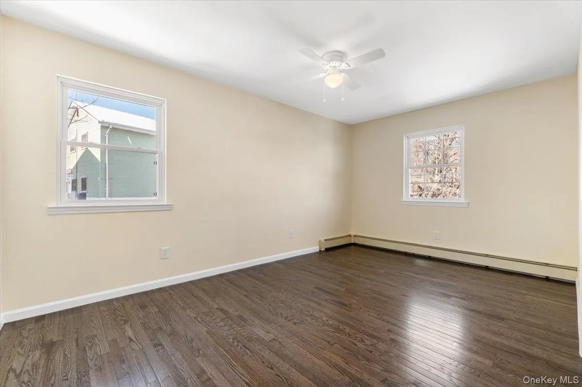 20 Alex Lane, Glen Cove, NY, 3 Bedrooms Bedrooms, 5 Rooms Rooms,2 BathroomsBathrooms,Residential Lease,Idx,Alex,0,954889 20 Alex Lane, Glen Cove, NY, 3 Bedrooms Bedrooms, 5 Rooms Rooms,2 BathroomsBathrooms,Residential Lease,Idx,Alex,0,954889