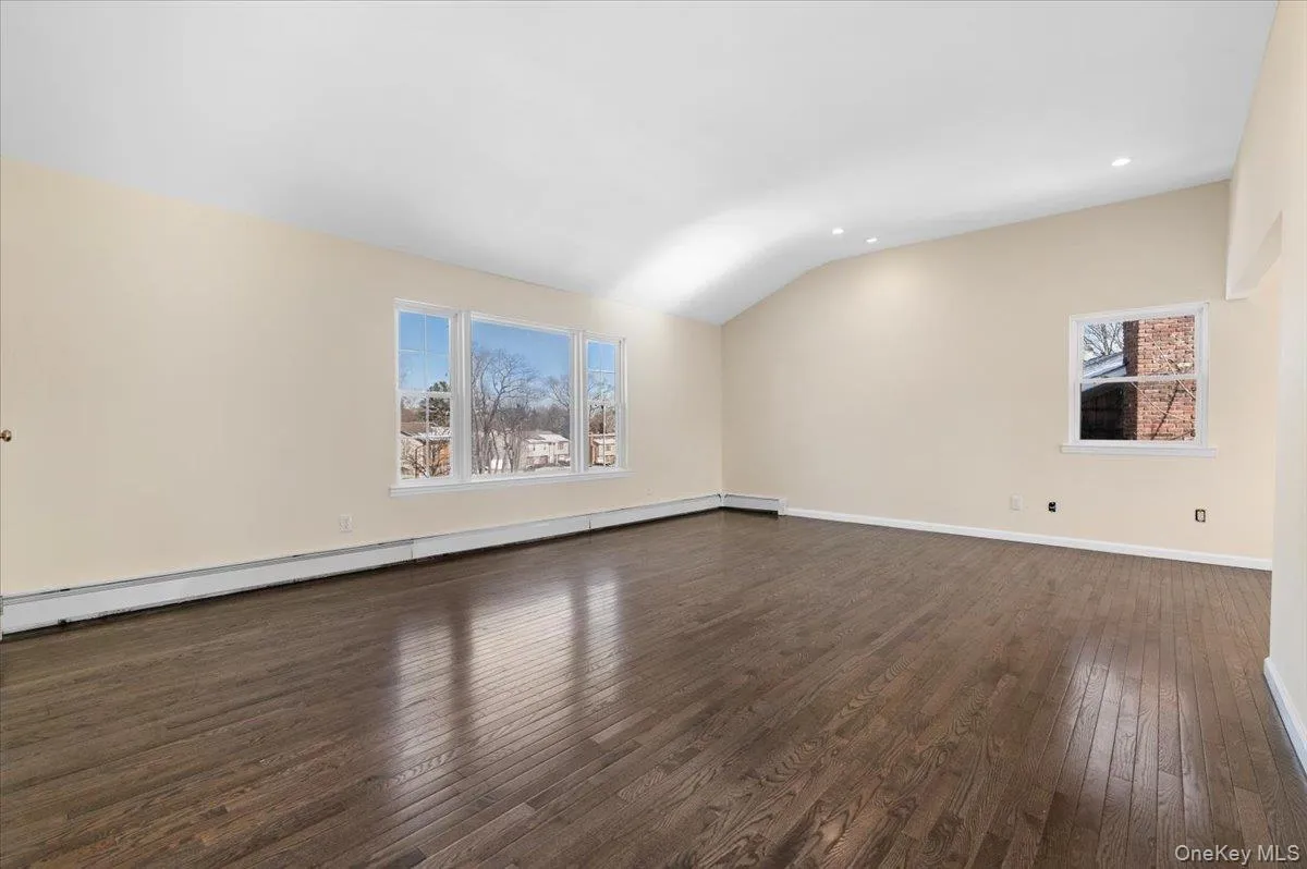 20 Alex Lane, Glen Cove, NY, 3 Bedrooms Bedrooms, 5 Rooms Rooms,2 BathroomsBathrooms,Residential Lease,Idx,Alex,0,954889 20 Alex Lane, Glen Cove, NY, 3 Bedrooms Bedrooms, 5 Rooms Rooms,2 BathroomsBathrooms,Residential Lease,Idx,Alex,0,954889