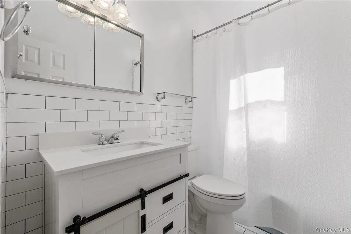 20 Alex Lane, Glen Cove, NY, 3 Bedrooms Bedrooms, 5 Rooms Rooms,2 BathroomsBathrooms,Residential Lease,Idx,Alex,0,954889 20 Alex Lane, Glen Cove, NY, 3 Bedrooms Bedrooms, 5 Rooms Rooms,2 BathroomsBathrooms,Residential Lease,Idx,Alex,0,954889