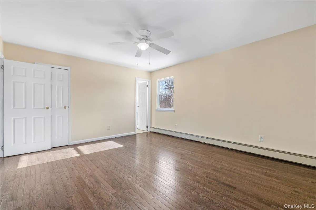 20 Alex Lane, Glen Cove, NY, 3 Bedrooms Bedrooms, 5 Rooms Rooms,2 BathroomsBathrooms,Residential Lease,Idx,Alex,0,954889 20 Alex Lane, Glen Cove, NY, 3 Bedrooms Bedrooms, 5 Rooms Rooms,2 BathroomsBathrooms,Residential Lease,Idx,Alex,0,954889