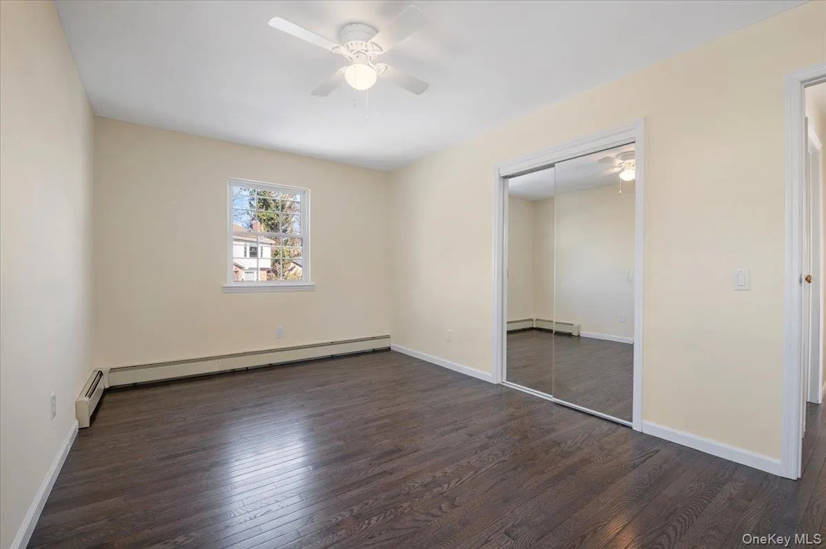 20 Alex Lane, Glen Cove, NY, 3 Bedrooms Bedrooms, 5 Rooms Rooms,2 BathroomsBathrooms,Residential Lease,Idx,Alex,0,954889 20 Alex Lane, Glen Cove, NY, 3 Bedrooms Bedrooms, 5 Rooms Rooms,2 BathroomsBathrooms,Residential Lease,Idx,Alex,0,954889