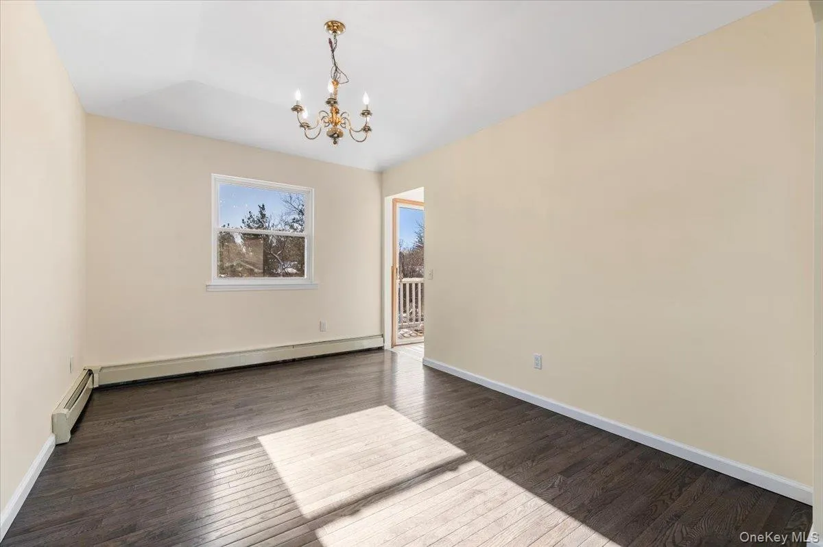 20 Alex Lane, Glen Cove, NY, 3 Bedrooms Bedrooms, 5 Rooms Rooms,2 BathroomsBathrooms,Residential Lease,Idx,Alex,0,954889 20 Alex Lane, Glen Cove, NY, 3 Bedrooms Bedrooms, 5 Rooms Rooms,2 BathroomsBathrooms,Residential Lease,Idx,Alex,0,954889