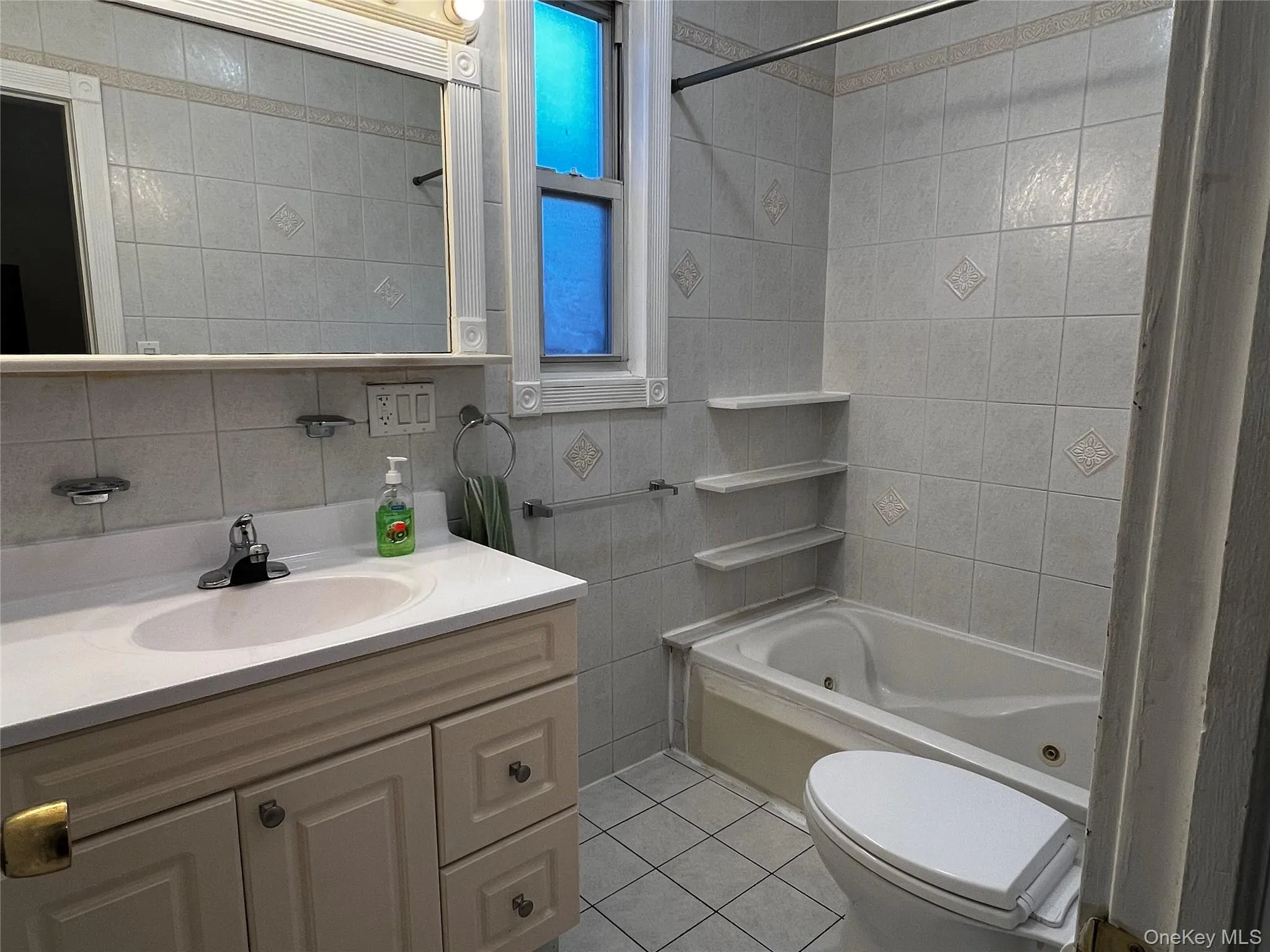 516 Woodward Avenue, New York, NY, 2 Bedrooms Bedrooms, 6 Rooms Rooms,1 BathroomBathrooms,Residential Lease,Idx,Woodward,0,954901 516 Woodward Avenue, New York, NY, 2 Bedrooms Bedrooms, 6 Rooms Rooms,1 BathroomBathrooms,Residential Lease,Idx,Woodward,0,954901