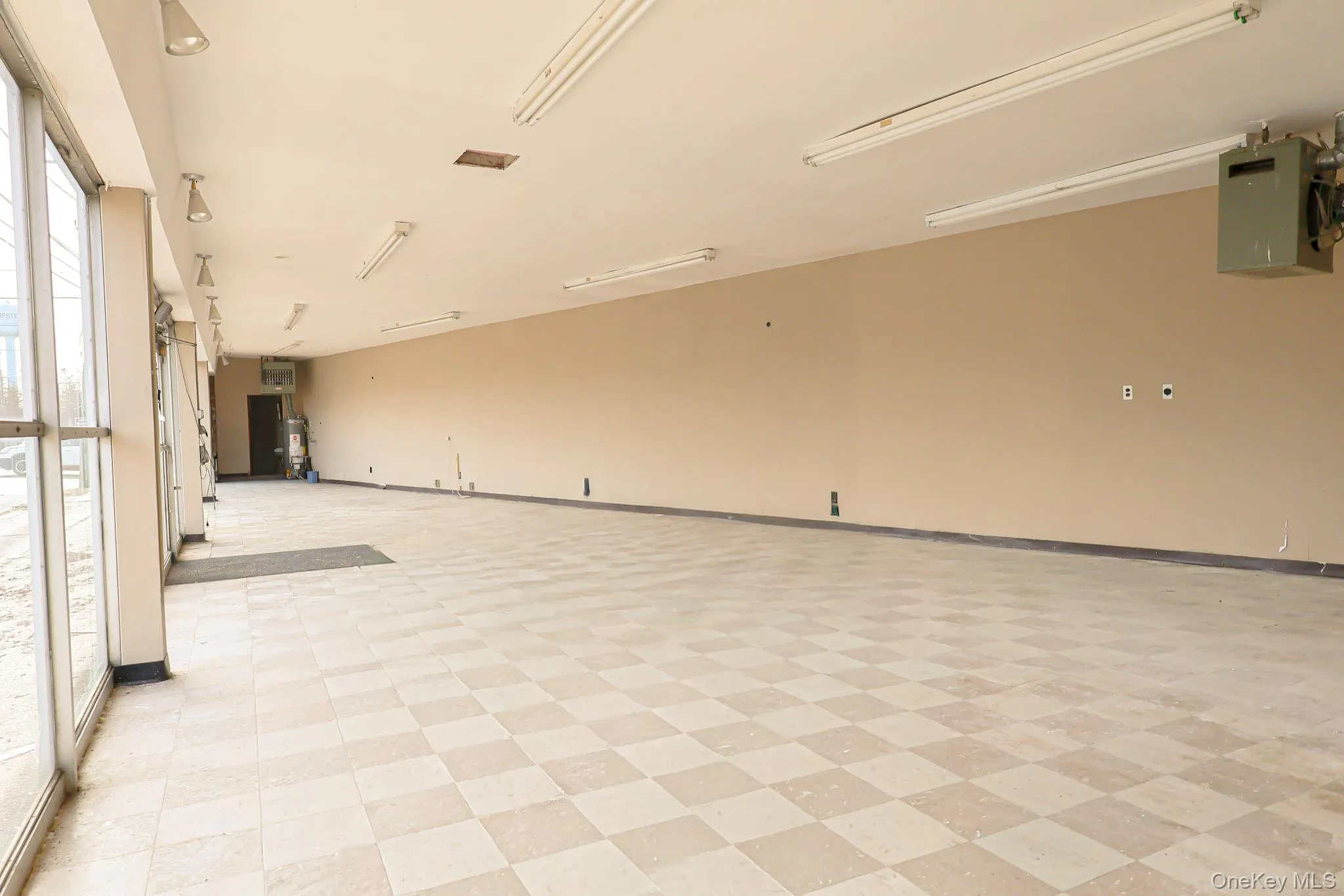 415 Clinton Street, Hempstead, NY, ,Commercial Lease,For Rent,Clinton,0,954925 415 Clinton Street, Hempstead, NY, ,Commercial Lease,For Rent,Clinton,0,954925