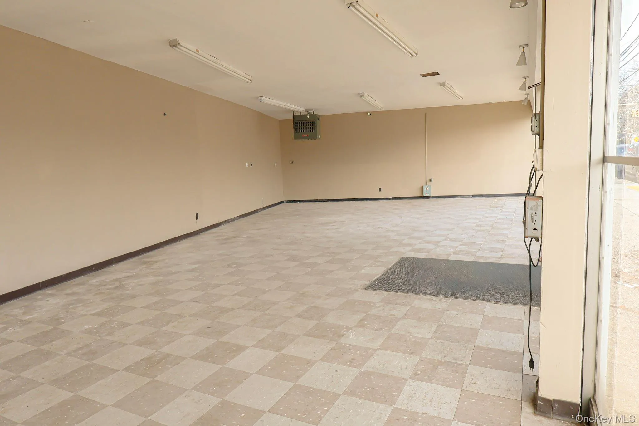 415 Clinton Street, Hempstead, NY, ,Commercial Lease,For Rent,Clinton,0,954925 415 Clinton Street, Hempstead, NY, ,Commercial Lease,For Rent,Clinton,0,954925