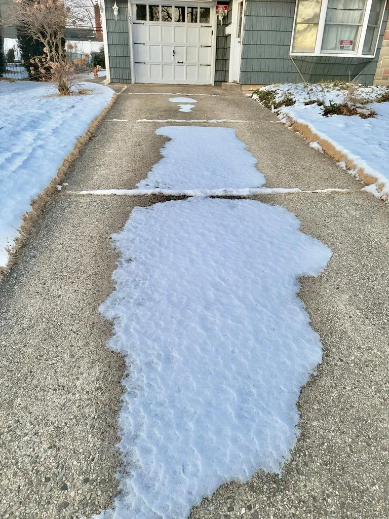 107 Ball Park Lane, Oyster Bay, NY, 4 Bedrooms Bedrooms, 6 Rooms Rooms,2 BathroomsBathrooms,Residential Lease,Idx,Ball Park,0,954934 107 Ball Park Lane, Oyster Bay, NY, 4 Bedrooms Bedrooms, 6 Rooms Rooms,2 BathroomsBathrooms,Residential Lease,Idx,Ball Park,0,954934