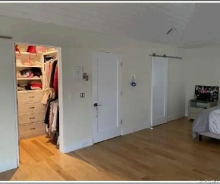 67 Squiretown Road, Southampton, New York 11946