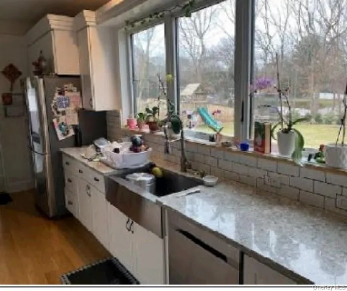 67 Squiretown Road, Southampton, New York 11946