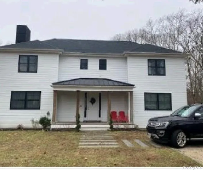 67 Squiretown Road, Southampton, New York 11946
