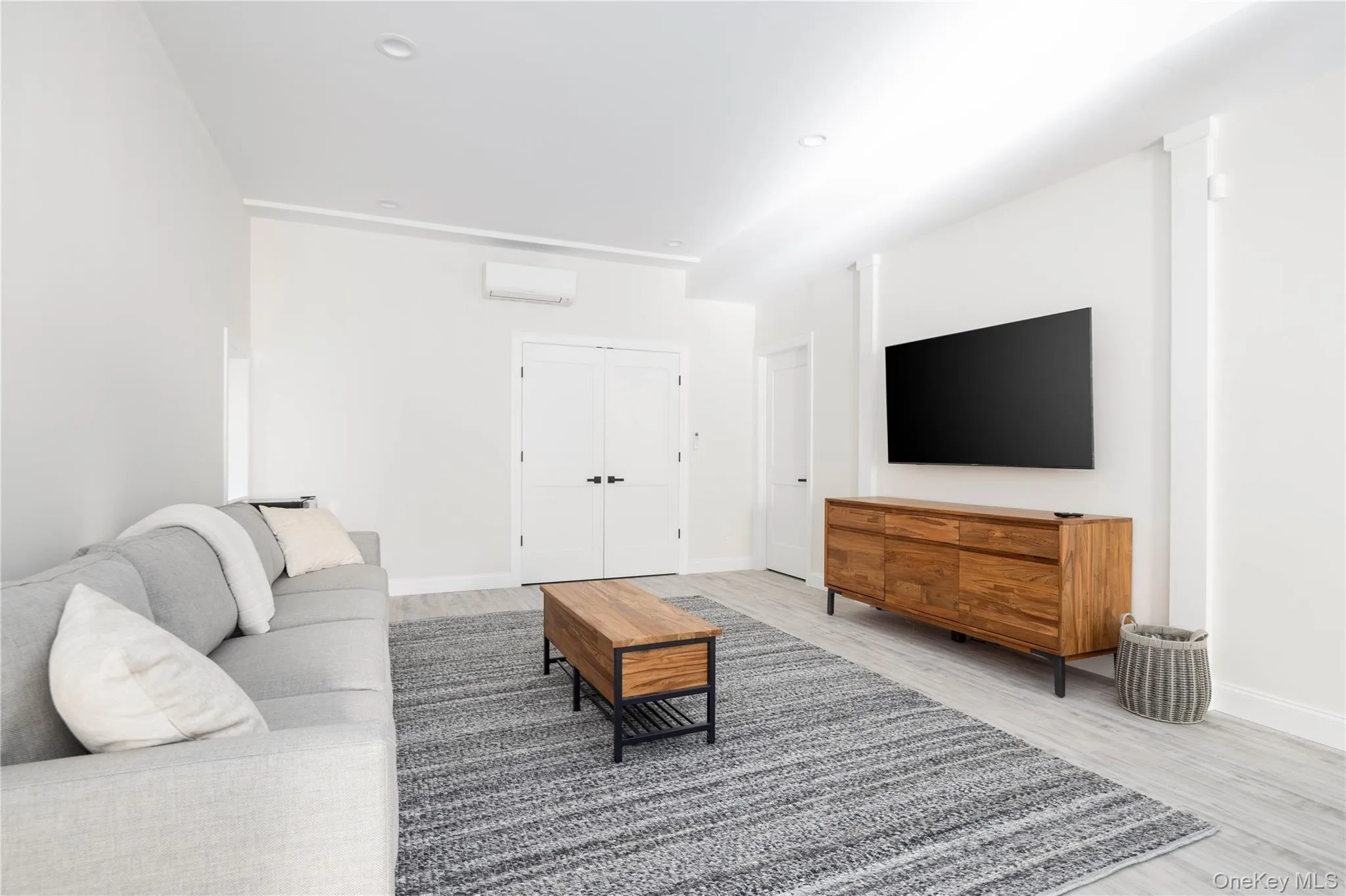 242 Maple Lane, Southold, NY, 4 Bedrooms Bedrooms, 10 Rooms Rooms,3 BathroomsBathrooms,Residential Lease,Idx,Maple,0,954955 242 Maple Lane, Southold, NY, 4 Bedrooms Bedrooms, 10 Rooms Rooms,3 BathroomsBathrooms,Residential Lease,Idx,Maple,0,954955