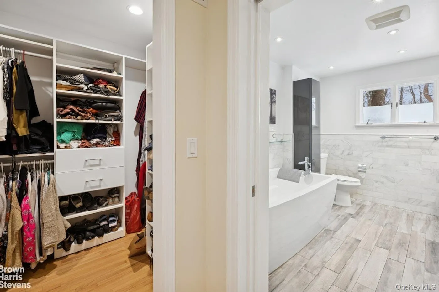 383 254th Street, New York, NY, 4 Bedrooms Bedrooms, 7 Rooms Rooms,3 BathroomsBathrooms,Residential,For Rent,254th,0,954990 383 254th Street, New York, NY, 4 Bedrooms Bedrooms, 7 Rooms Rooms,3 BathroomsBathrooms,Residential,For Rent,254th,0,954990