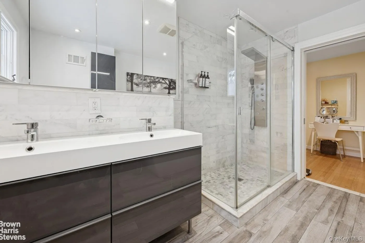 383 254th Street, New York, NY, 4 Bedrooms Bedrooms, 7 Rooms Rooms,3 BathroomsBathrooms,Residential,For Rent,254th,0,954990 383 254th Street, New York, NY, 4 Bedrooms Bedrooms, 7 Rooms Rooms,3 BathroomsBathrooms,Residential,For Rent,254th,0,954990