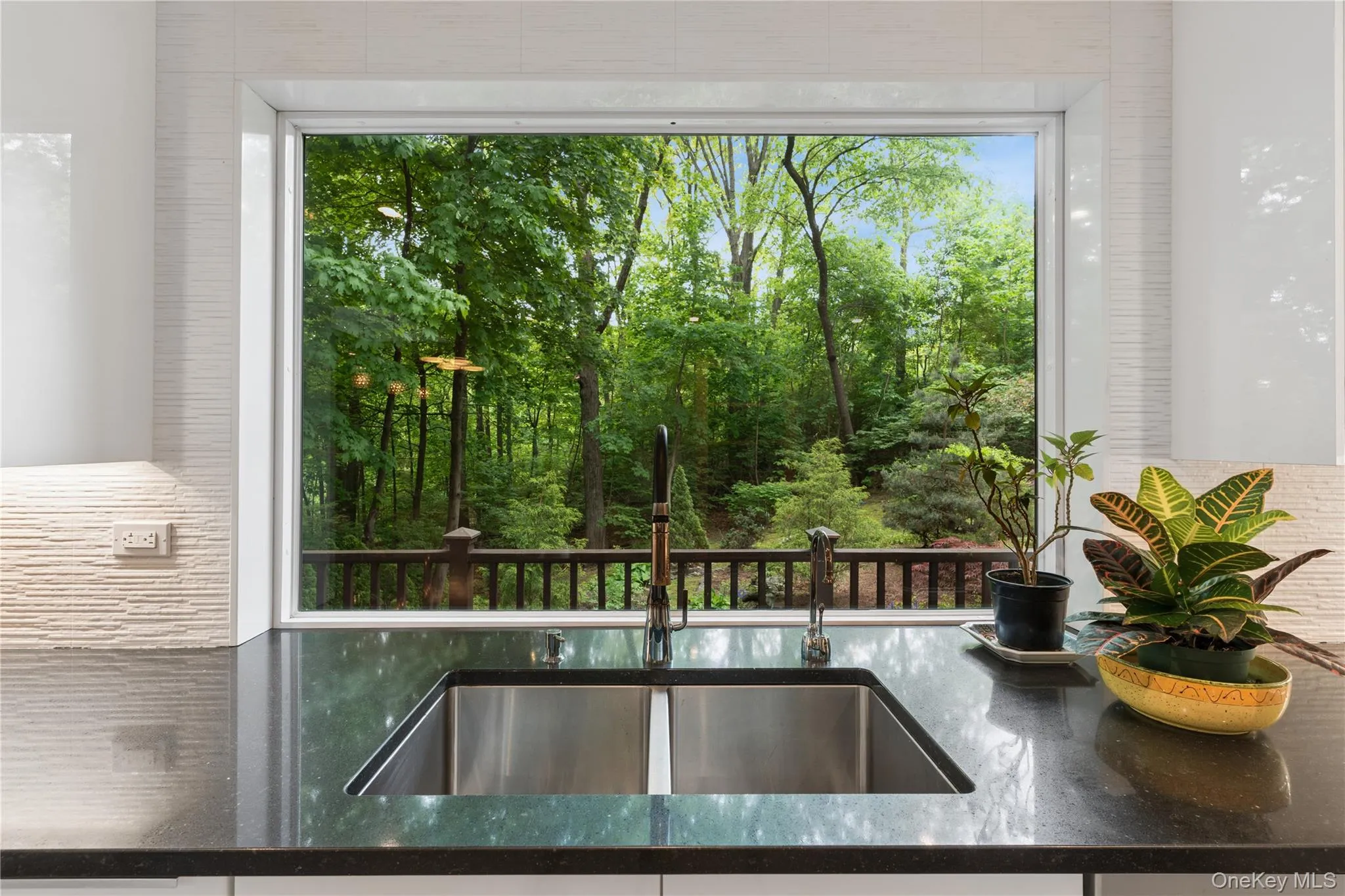 383 254th Street, New York, NY, 4 Bedrooms Bedrooms, 7 Rooms Rooms,3 BathroomsBathrooms,Residential,For Rent,254th,0,954990 383 254th Street, New York, NY, 4 Bedrooms Bedrooms, 7 Rooms Rooms,3 BathroomsBathrooms,Residential,For Rent,254th,0,954990