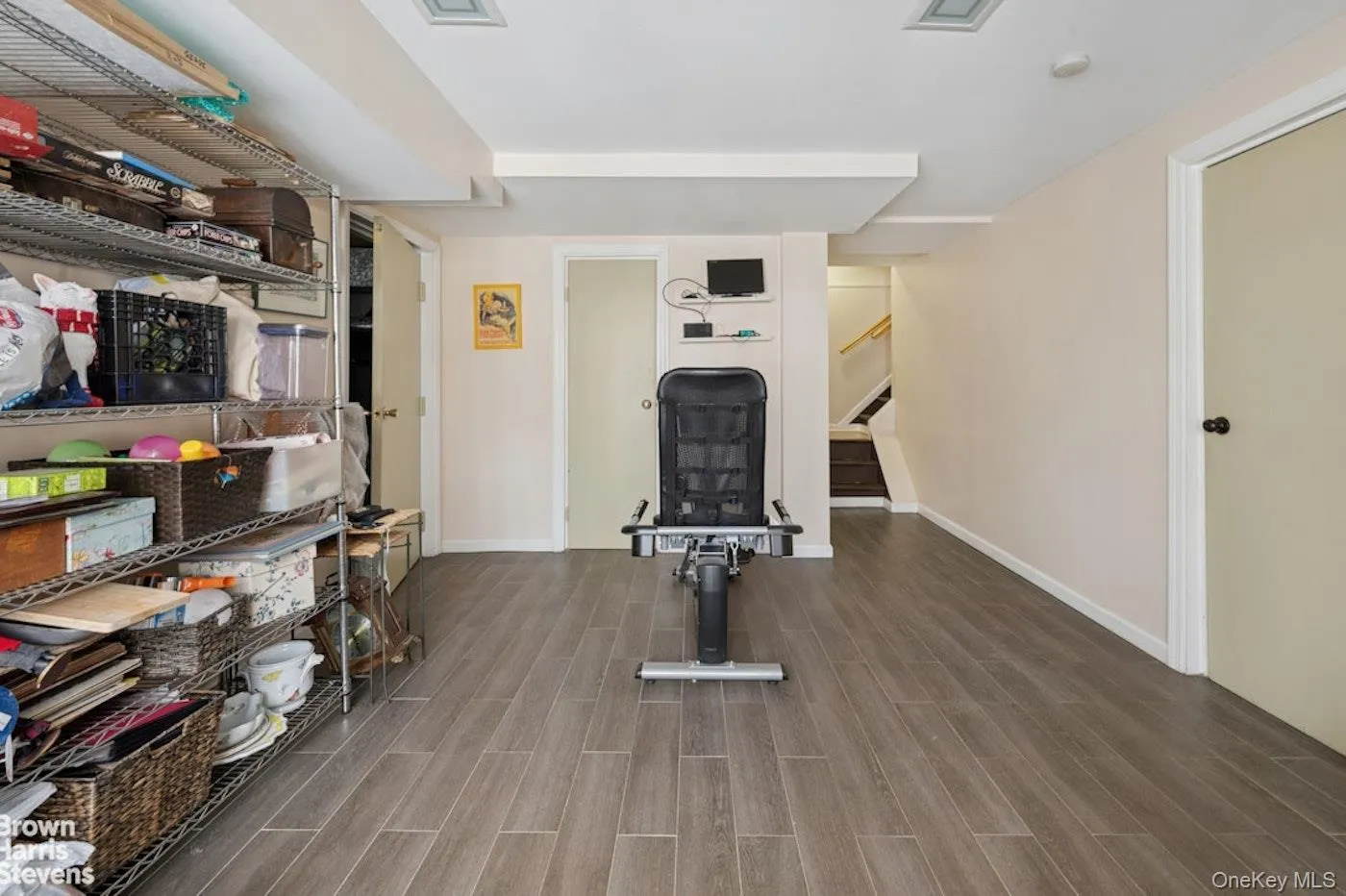 383 254th Street, New York, NY, 4 Bedrooms Bedrooms, 7 Rooms Rooms,3 BathroomsBathrooms,Residential,For Rent,254th,0,954990 383 254th Street, New York, NY, 4 Bedrooms Bedrooms, 7 Rooms Rooms,3 BathroomsBathrooms,Residential,For Rent,254th,0,954990