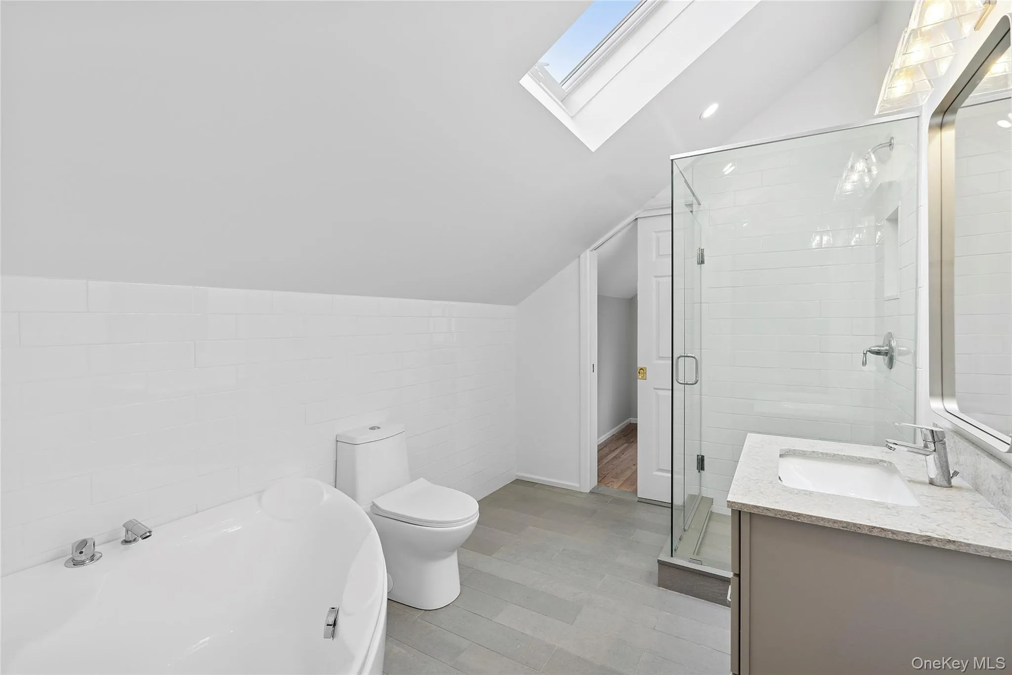 97 Spring Close Highway, East Hampton, NY, 4 Bedrooms Bedrooms, 16 Rooms Rooms,4 BathroomsBathrooms,Residential,For Rent,Spring Close,0,954992 97 Spring Close Highway, East Hampton, NY, 4 Bedrooms Bedrooms, 16 Rooms Rooms,4 BathroomsBathrooms,Residential,For Rent,Spring Close,0,954992