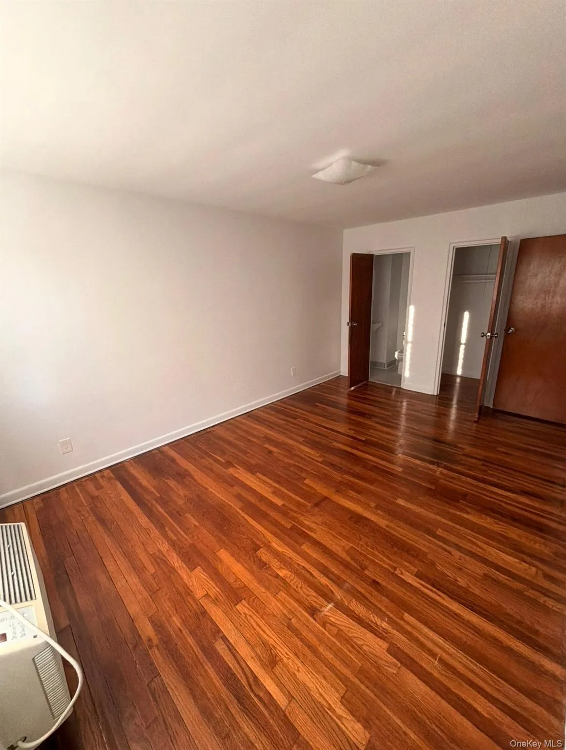 6046 69th Place, New York, NY, 3 Bedrooms Bedrooms, 6 Rooms Rooms,1 BathroomBathrooms,Residential Lease,For Rent,69th,0,955020 6046 69th Place, New York, NY, 3 Bedrooms Bedrooms, 6 Rooms Rooms,1 BathroomBathrooms,Residential Lease,For Rent,69th,0,955020
