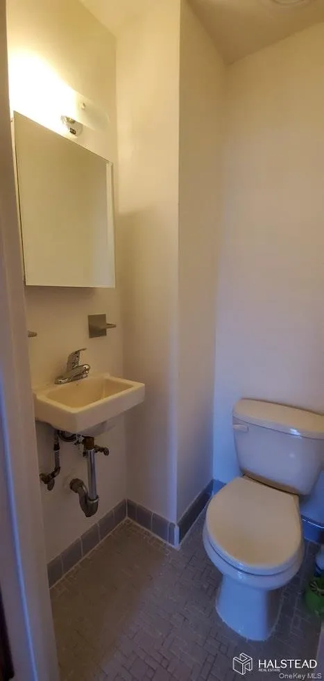 6046 69th Place, New York, NY, 3 Bedrooms Bedrooms, 6 Rooms Rooms,1 BathroomBathrooms,Residential Lease,Idx,69th,0,955020 6046 69th Place, New York, NY, 3 Bedrooms Bedrooms, 6 Rooms Rooms,1 BathroomBathrooms,Residential Lease,Idx,69th,0,955020