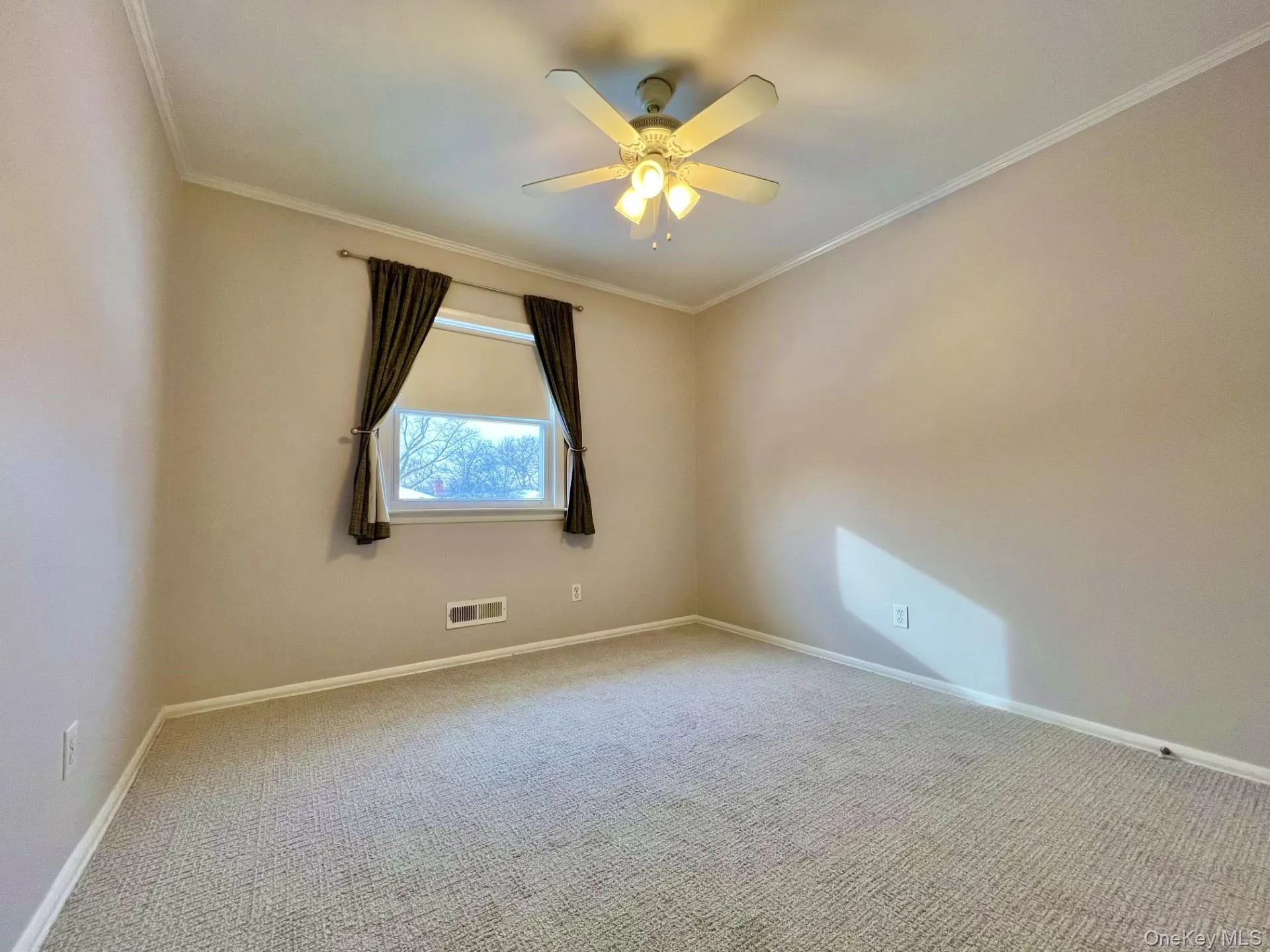 34 Julliard Drive, Oyster Bay, NY, 3 Bedrooms Bedrooms, 6 Rooms Rooms,1 BathroomBathrooms,Residential Lease,For Rent,Julliard,0,955023 34 Julliard Drive, Oyster Bay, NY, 3 Bedrooms Bedrooms, 6 Rooms Rooms,1 BathroomBathrooms,Residential Lease,For Rent,Julliard,0,955023