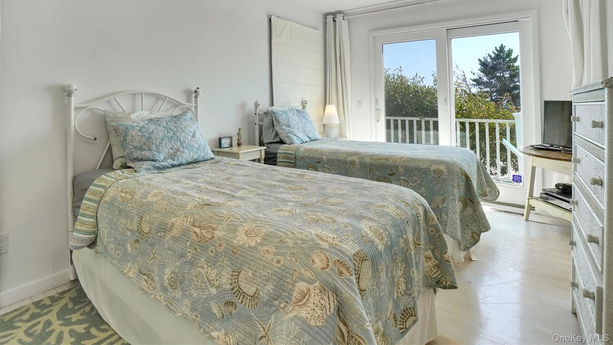431 Dune Road, Southampton, NY, 4 Bedrooms Bedrooms, 12 Rooms Rooms,4 BathroomsBathrooms,Residential,For Rent,Dune Road,0,955028 431 Dune Road, Southampton, NY, 4 Bedrooms Bedrooms, 12 Rooms Rooms,4 BathroomsBathrooms,Residential,For Rent,Dune Road,0,955028