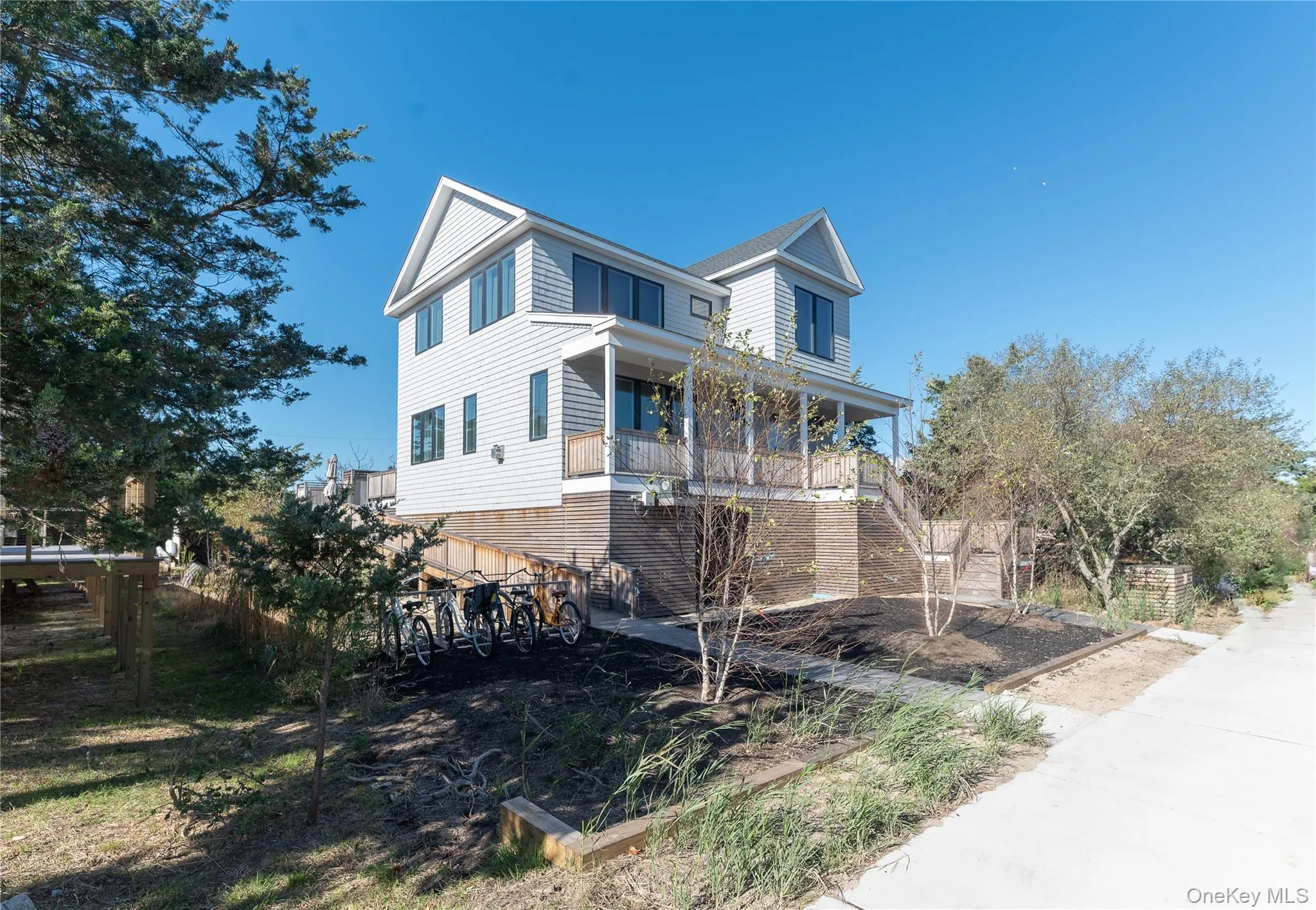 44 Island Walk, Islip, NY, 4 Bedrooms Bedrooms, 8 Rooms Rooms,3 BathroomsBathrooms,Residential,For Rent,Island,0,955042 44 Island Walk, Islip, NY, 4 Bedrooms Bedrooms, 8 Rooms Rooms,3 BathroomsBathrooms,Residential,For Rent,Island,0,955042