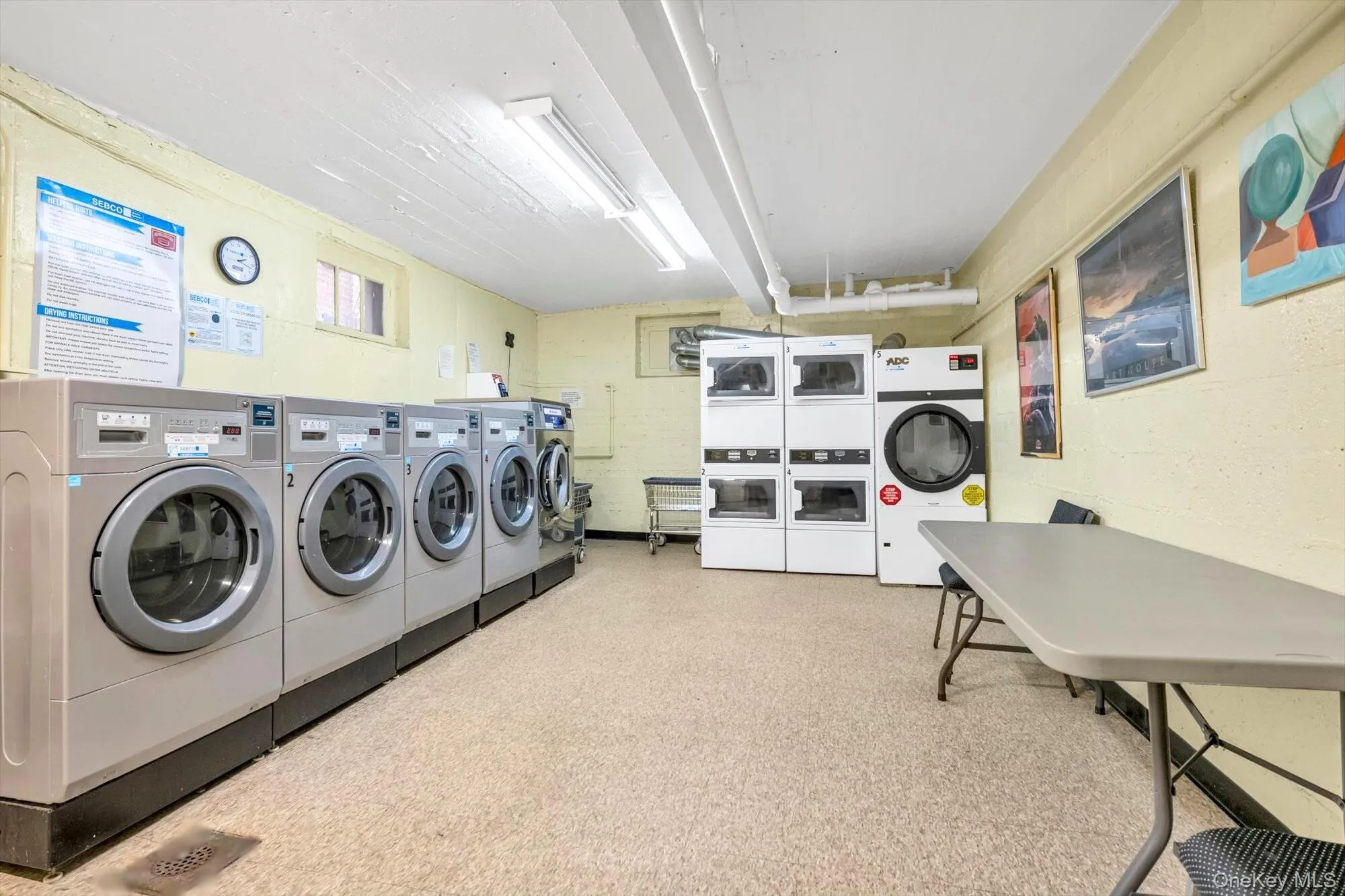 2080 Barnes Avenue, New York, NY, 1 Bedroom Bedrooms, 4 Rooms Rooms,1 BathroomBathrooms,Residential,For Rent,Barnes,0,955055 2080 Barnes Avenue, New York, NY, 1 Bedroom Bedrooms, 4 Rooms Rooms,1 BathroomBathrooms,Residential,For Rent,Barnes,0,955055