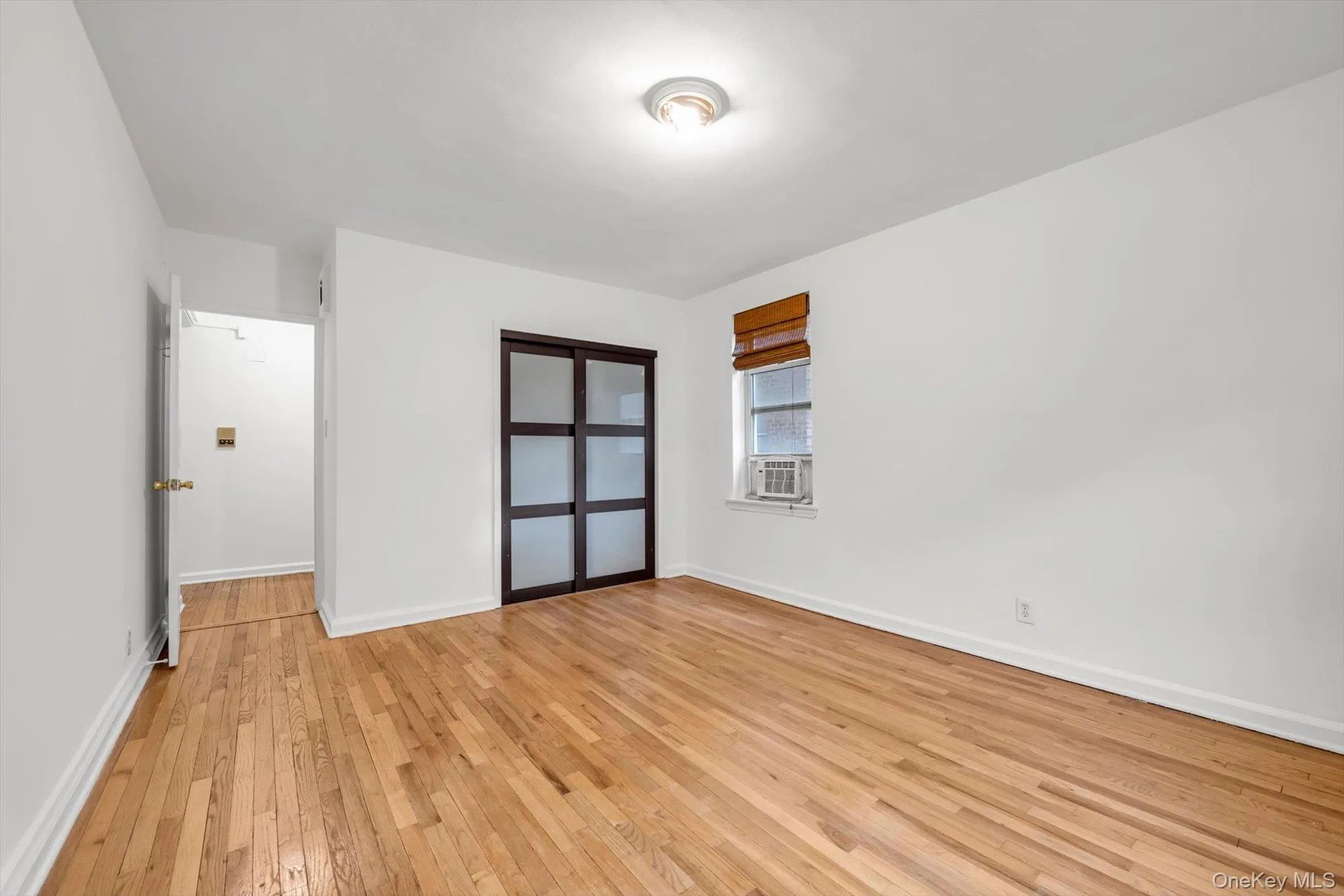 2080 Barnes Avenue, New York, NY, 1 Bedroom Bedrooms, 4 Rooms Rooms,1 BathroomBathrooms,Residential,For Rent,Barnes,0,955055 2080 Barnes Avenue, New York, NY, 1 Bedroom Bedrooms, 4 Rooms Rooms,1 BathroomBathrooms,Residential,For Rent,Barnes,0,955055