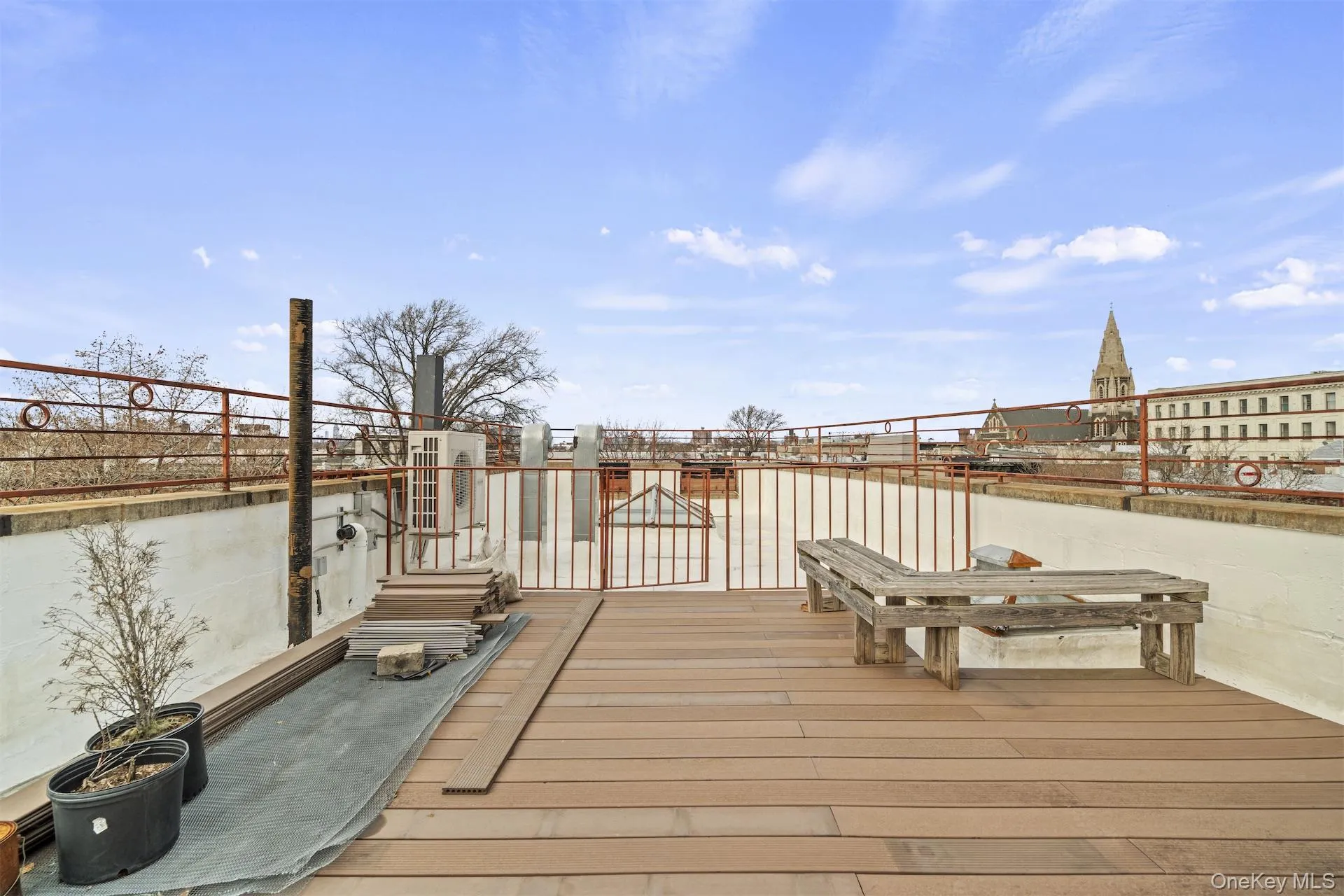 Dock with a roof deck Dock with a roof deck