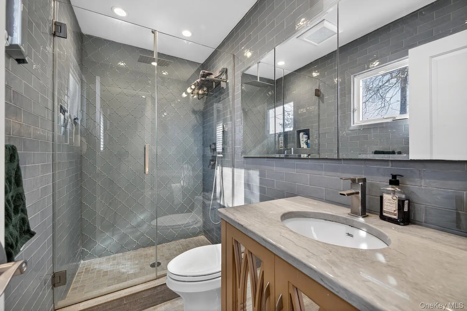 10 Whitlock Street, Oyster Bay, NY, 4 Bedrooms Bedrooms, 10 Rooms Rooms,3 BathroomsBathrooms,Residential Lease,For Rent,Whitlock,0,955104 10 Whitlock Street, Oyster Bay, NY, 4 Bedrooms Bedrooms, 10 Rooms Rooms,3 BathroomsBathrooms,Residential Lease,For Rent,Whitlock,0,955104