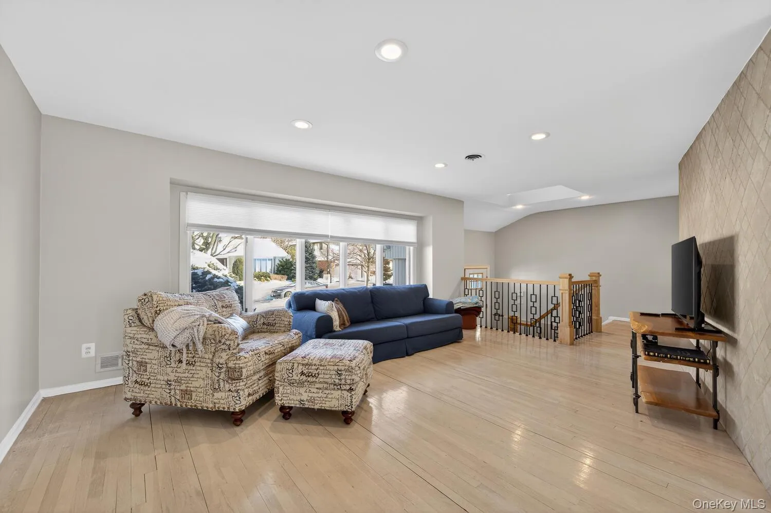 10 Whitlock Street, Oyster Bay, NY, 4 Bedrooms Bedrooms, 10 Rooms Rooms,3 BathroomsBathrooms,Residential Lease,For Rent,Whitlock,0,955104 10 Whitlock Street, Oyster Bay, NY, 4 Bedrooms Bedrooms, 10 Rooms Rooms,3 BathroomsBathrooms,Residential Lease,For Rent,Whitlock,0,955104