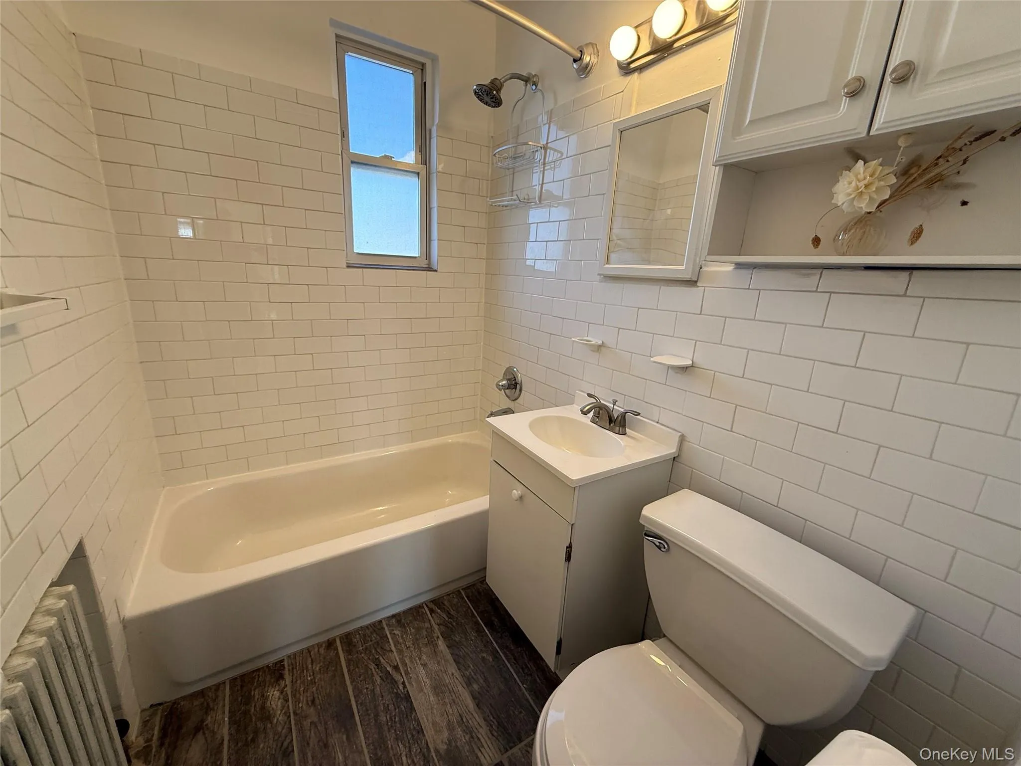 194-20A 39th Avenue, New York, NY, 1 Bedroom Bedrooms, 4 Rooms Rooms,1 BathroomBathrooms,Residential Lease,Idx,39th,0,955110 194-20A 39th Avenue, New York, NY, 1 Bedroom Bedrooms, 4 Rooms Rooms,1 BathroomBathrooms,Residential Lease,Idx,39th,0,955110