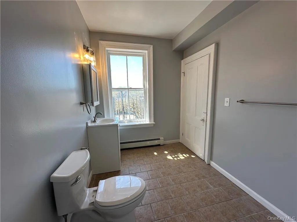 89 Broadway, Newburgh (city), NY, 2 Bedrooms Bedrooms, 5 Rooms Rooms,1 BathroomBathrooms,Residential Lease,For Rent,Broadway,0,955139 89 Broadway, Newburgh (city), NY, 2 Bedrooms Bedrooms, 5 Rooms Rooms,1 BathroomBathrooms,Residential Lease,For Rent,Broadway,0,955139