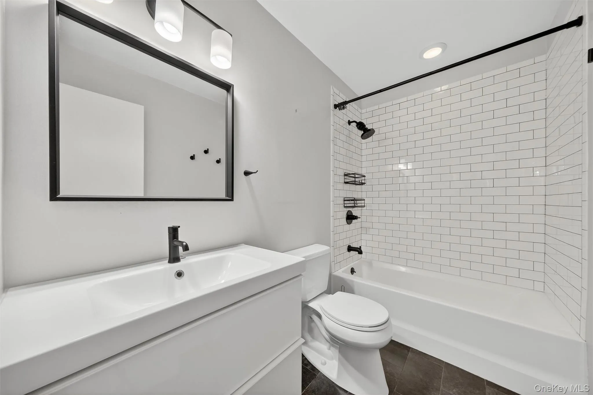 175 Sterling Place, Lloyd, NY, 3 Bedrooms Bedrooms, 7 Rooms Rooms,1 BathroomBathrooms,Residential Lease,Idx,Sterling,0,955154 175 Sterling Place, Lloyd, NY, 3 Bedrooms Bedrooms, 7 Rooms Rooms,1 BathroomBathrooms,Residential Lease,Idx,Sterling,0,955154