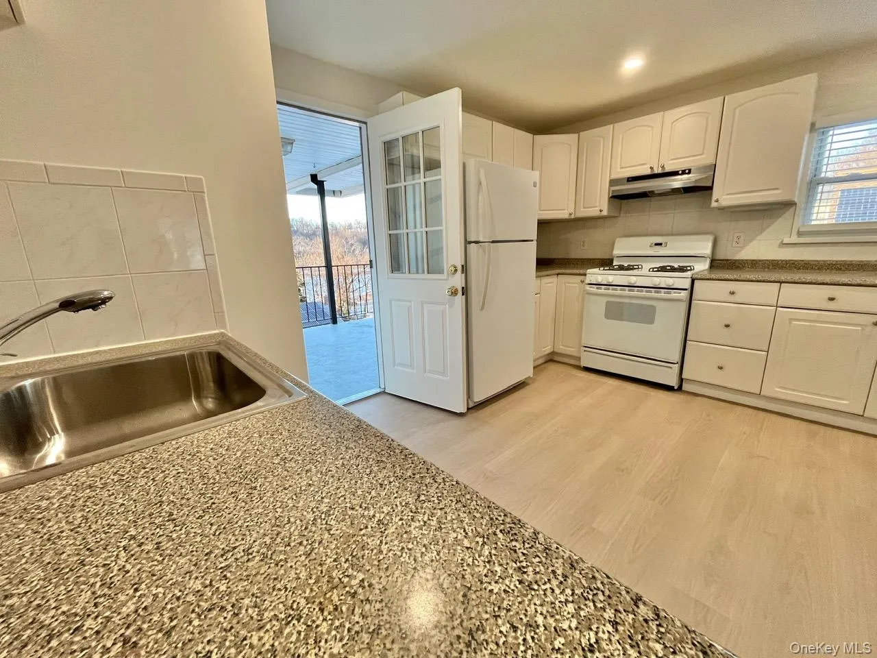 103 Bennett Avenue, Yonkers, NY, 3 Bedrooms Bedrooms, 4 Rooms Rooms,2 BathroomsBathrooms,Residential Lease,Idx,Bennett,0,955173 103 Bennett Avenue, Yonkers, NY, 3 Bedrooms Bedrooms, 4 Rooms Rooms,2 BathroomsBathrooms,Residential Lease,Idx,Bennett,0,955173