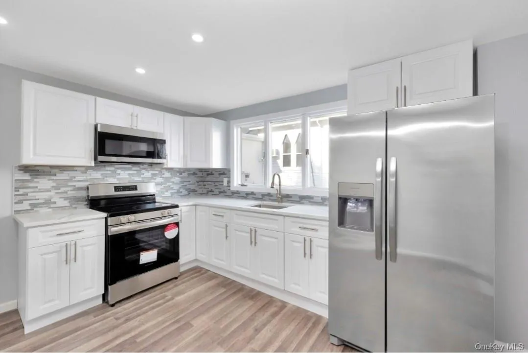 178 Ocean Avenue, Brookhaven, NY, 4 Bedrooms Bedrooms, 12 Rooms Rooms,3 BathroomsBathrooms,Residential Lease,Idx,Ocean,0,955178 178 Ocean Avenue, Brookhaven, NY, 4 Bedrooms Bedrooms, 12 Rooms Rooms,3 BathroomsBathrooms,Residential Lease,Idx,Ocean,0,955178