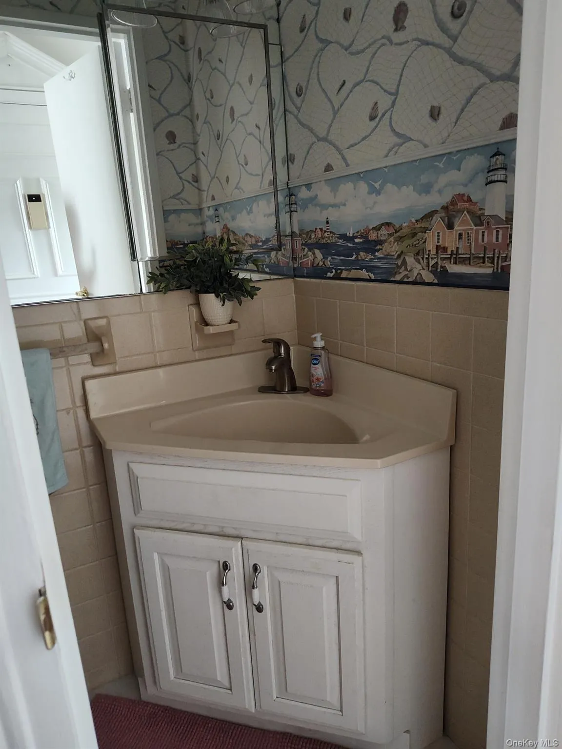 1/2 bath on first floor 1/2 bath on first floor